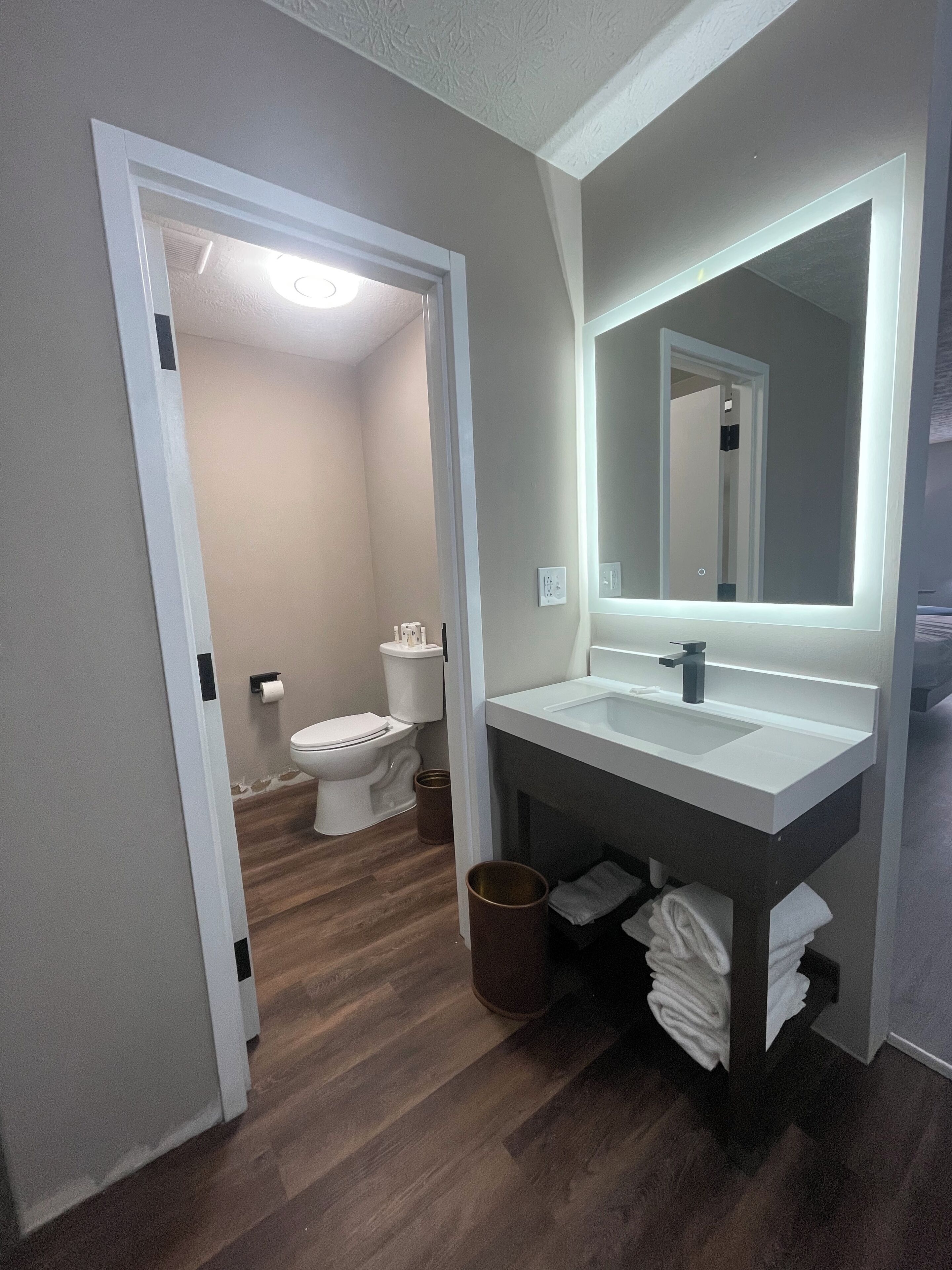 Luxor Inn & Suites, a Travelodge by Wyndham