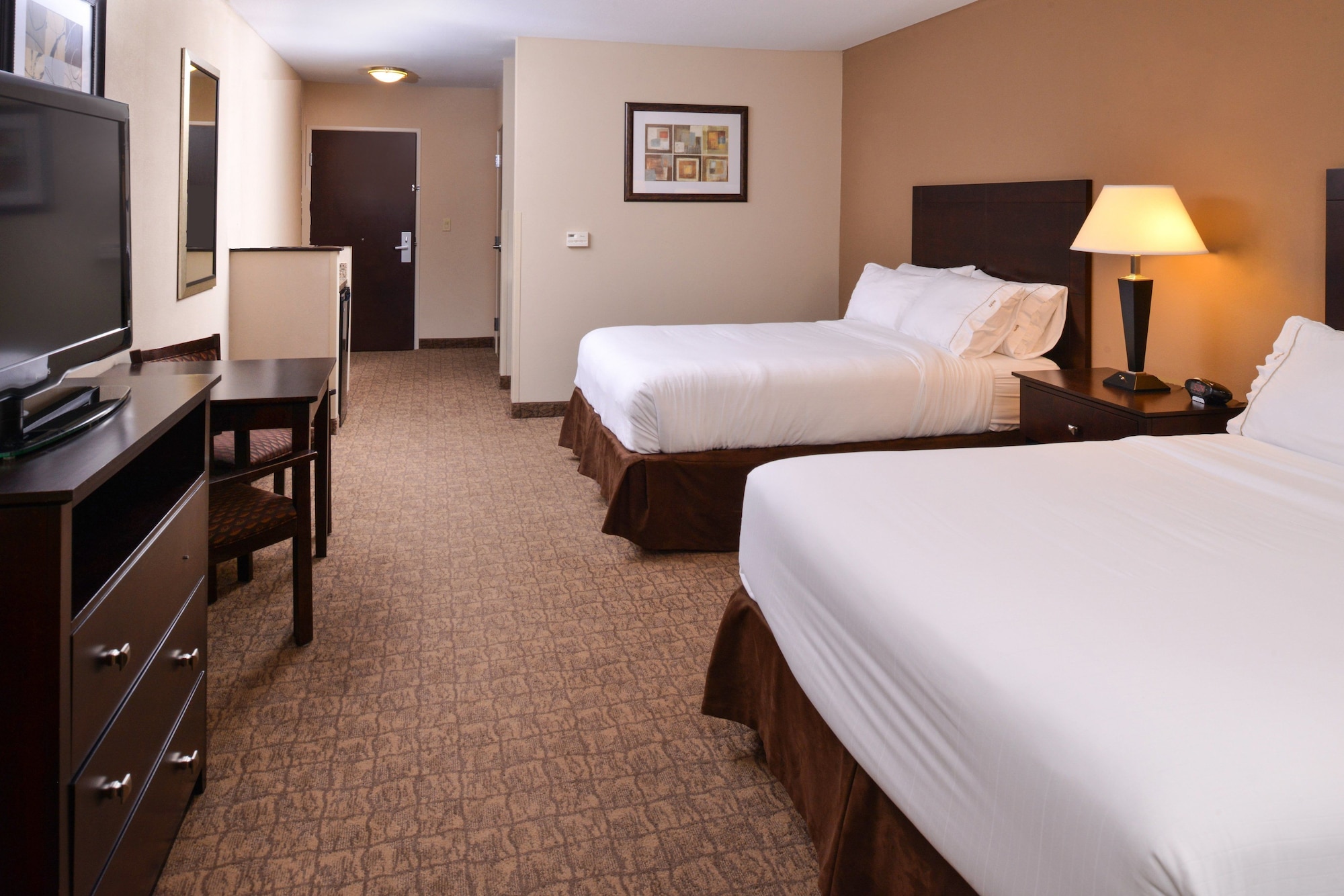 Holiday Inn Express Hotel & Suites Fairmont