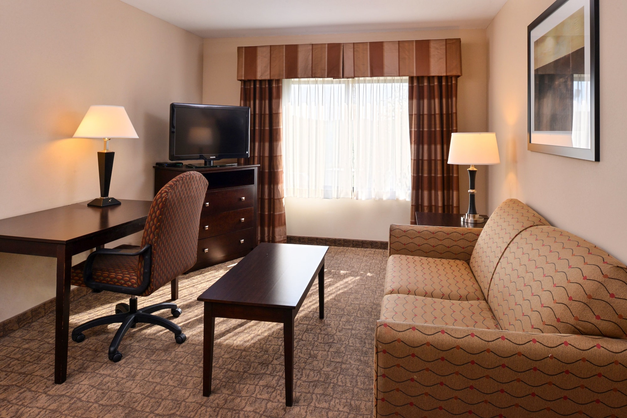 Holiday Inn Express Hotel & Suites Fairmont