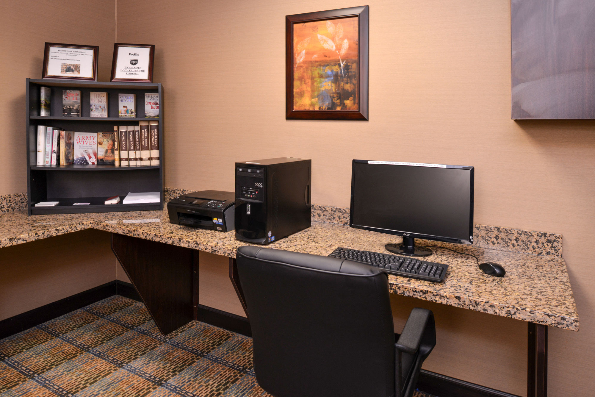 Holiday Inn Express Hotel & Suites Fairmont