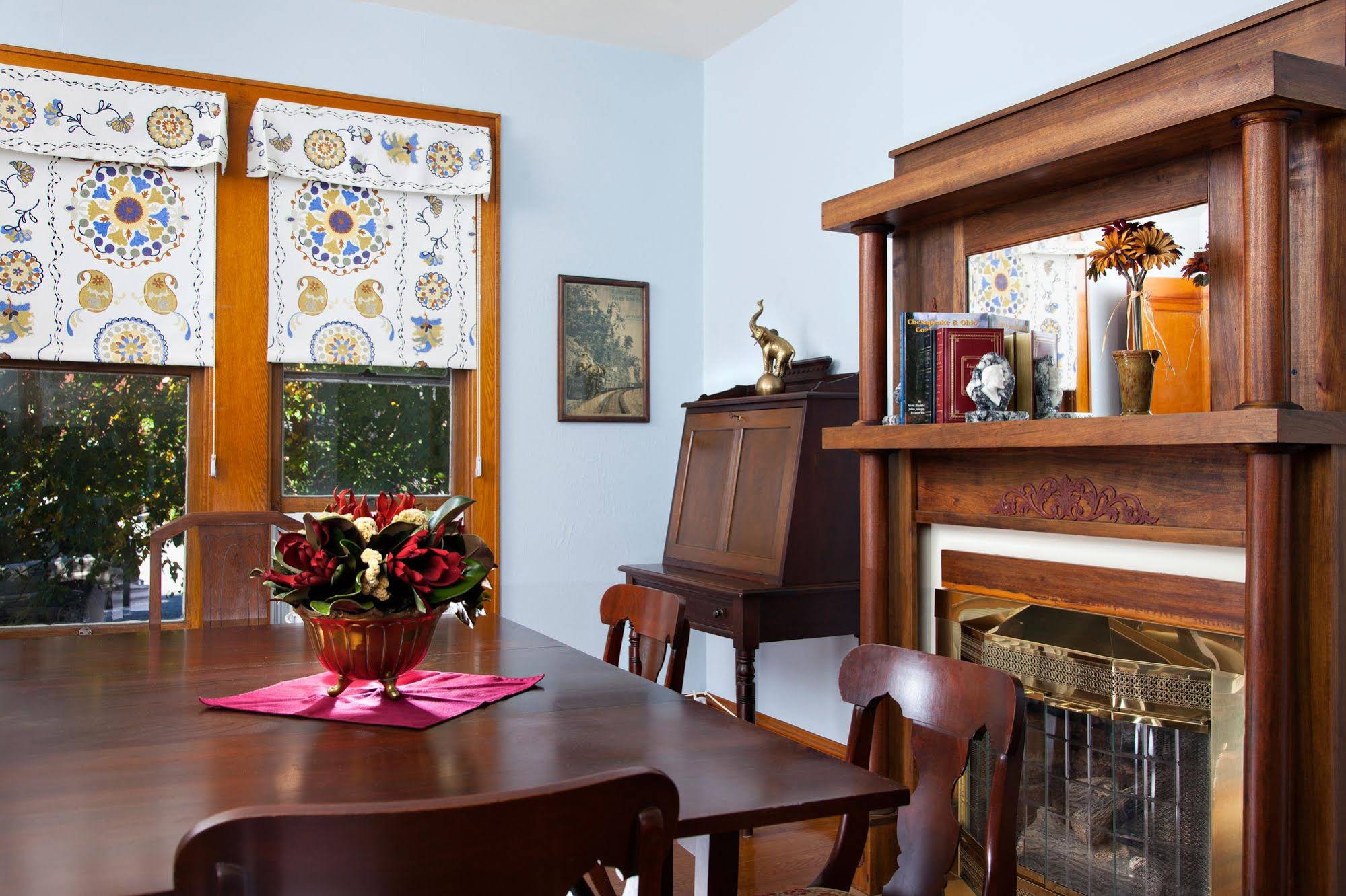 The Guest House Inn On Courthouse Square