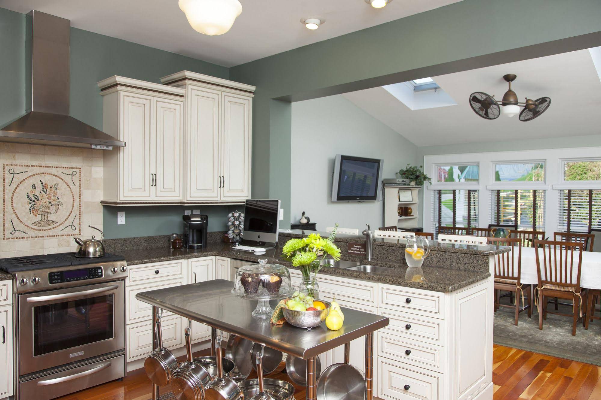 The Guest House Inn On Courthouse Square