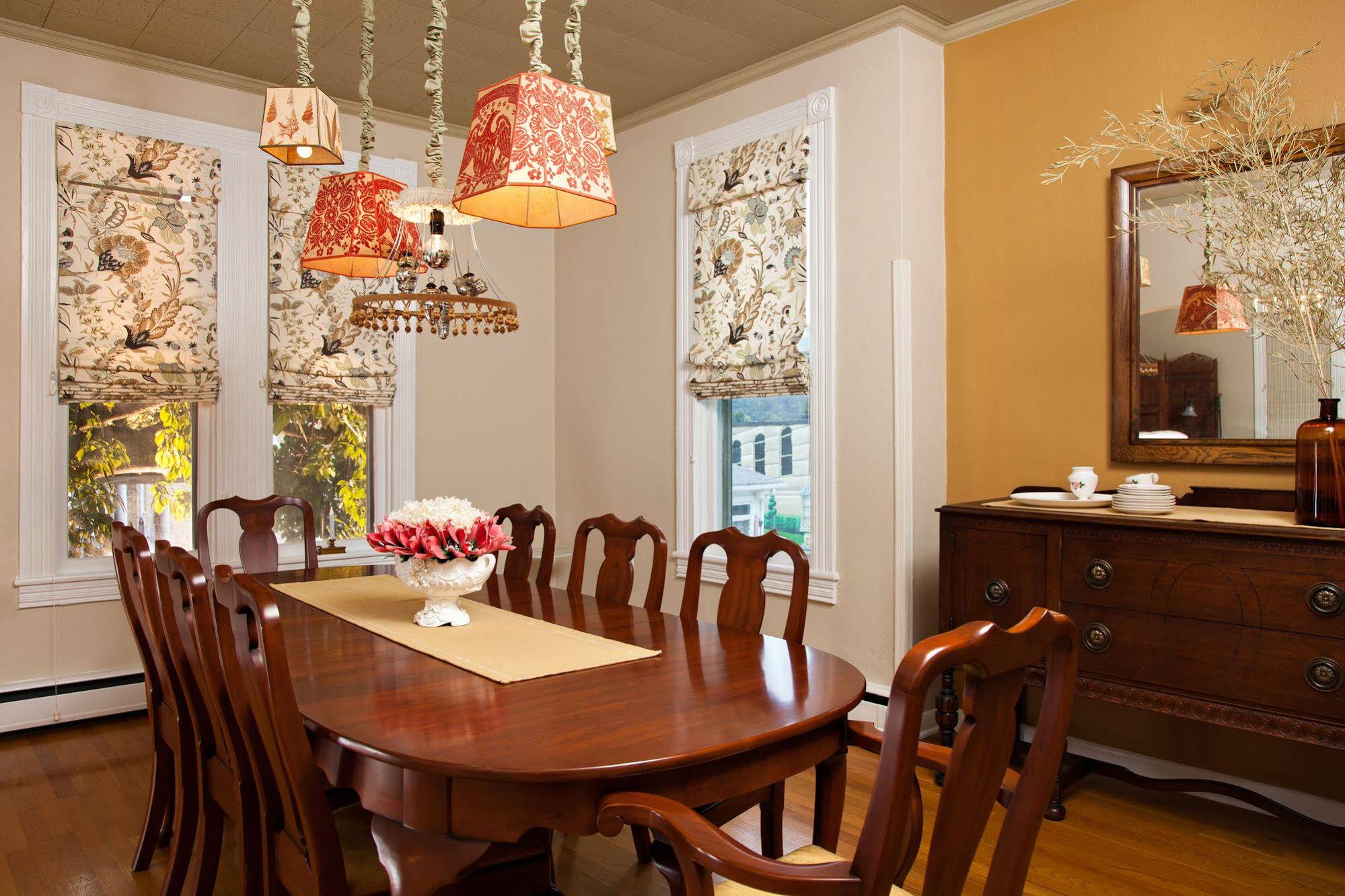 The Guest House Inn On Courthouse Square