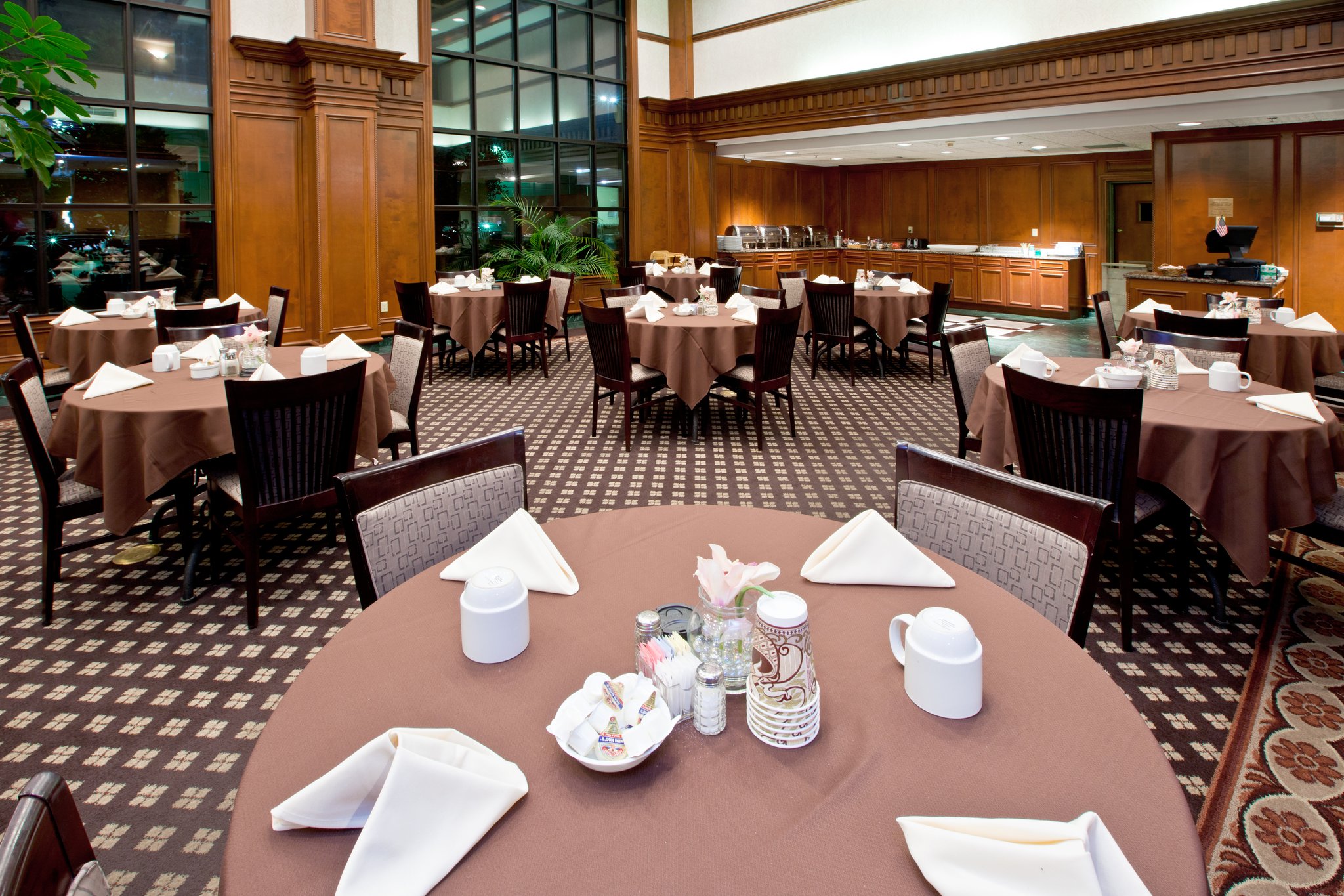Delta Hotels Huntington Downtown