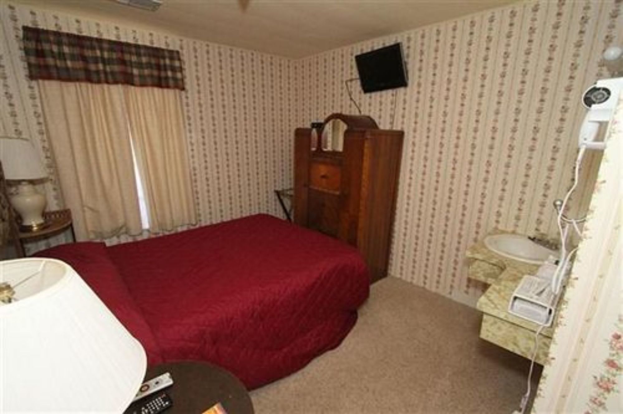 The Preston County Inn