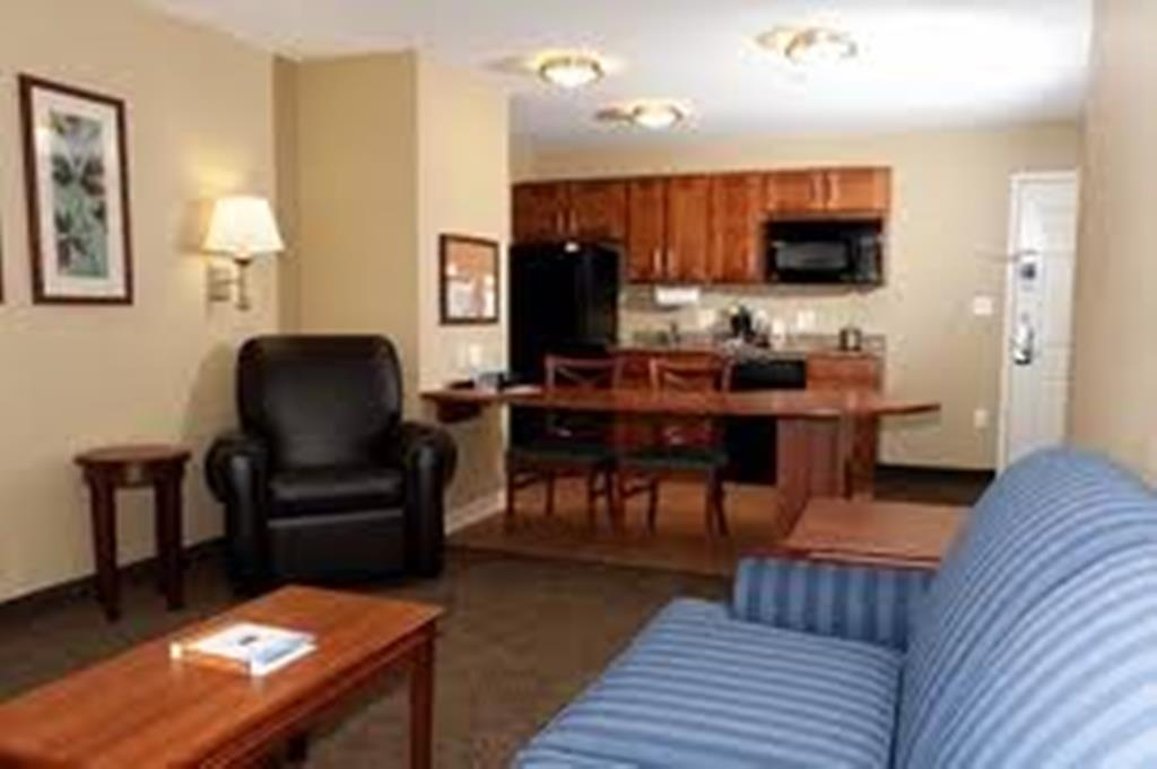 Candlewood Suites Logan