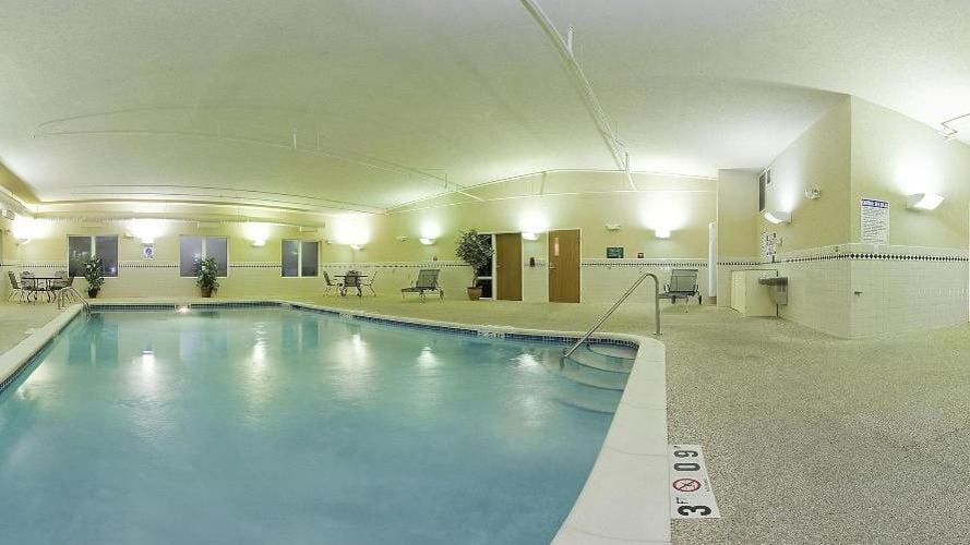 Holiday Inn Express & Suites Logan