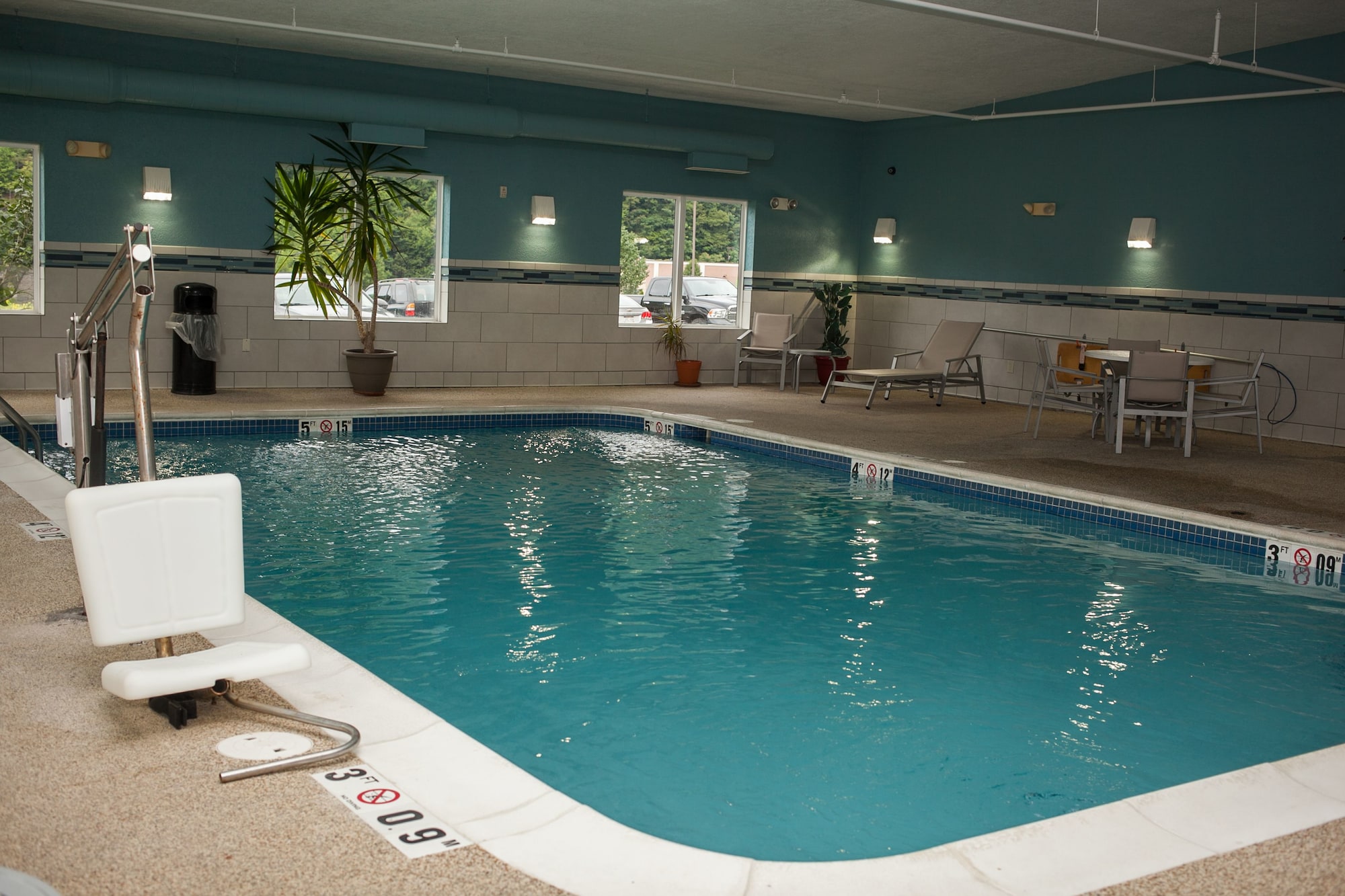 Holiday Inn Express & Suites Logan