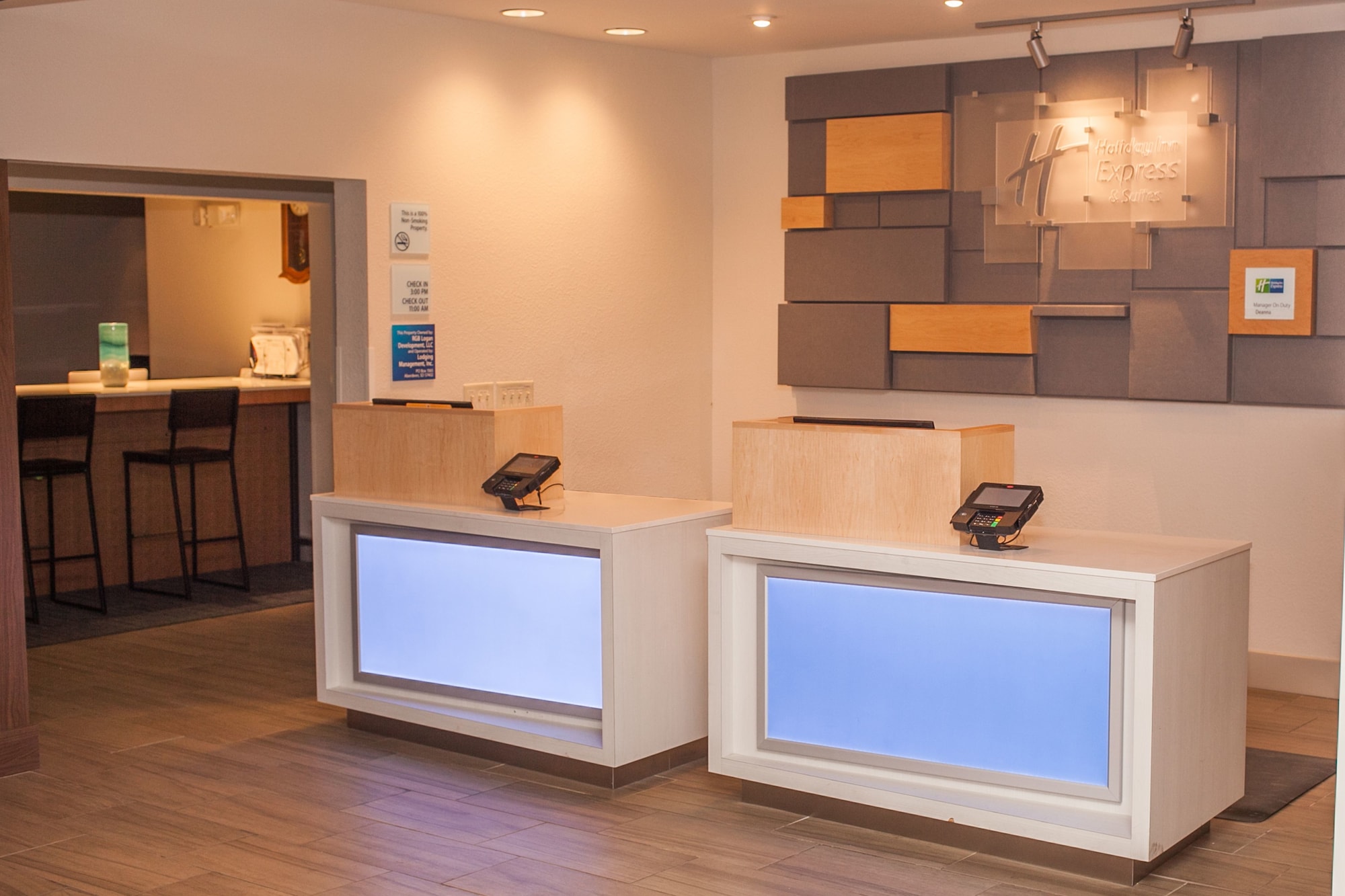 Holiday Inn Express & Suites Logan