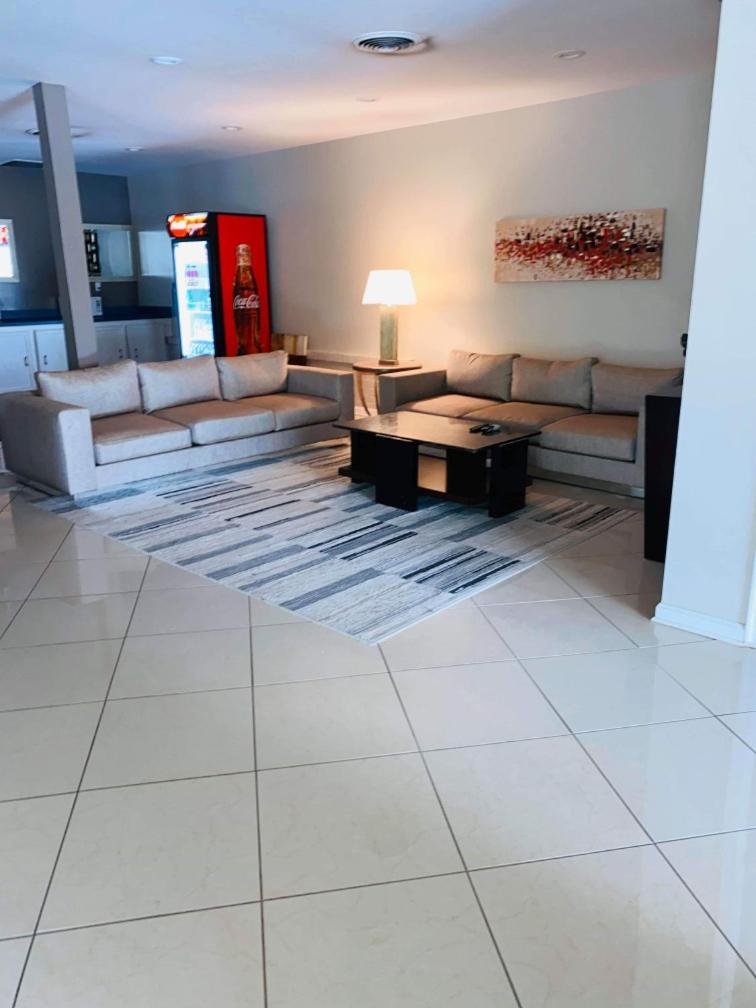 APM Inn & Suites