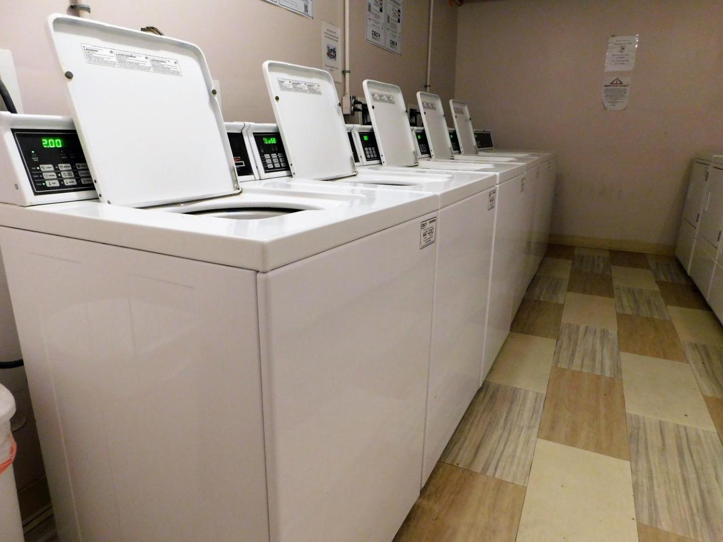 APM Inn & Suites