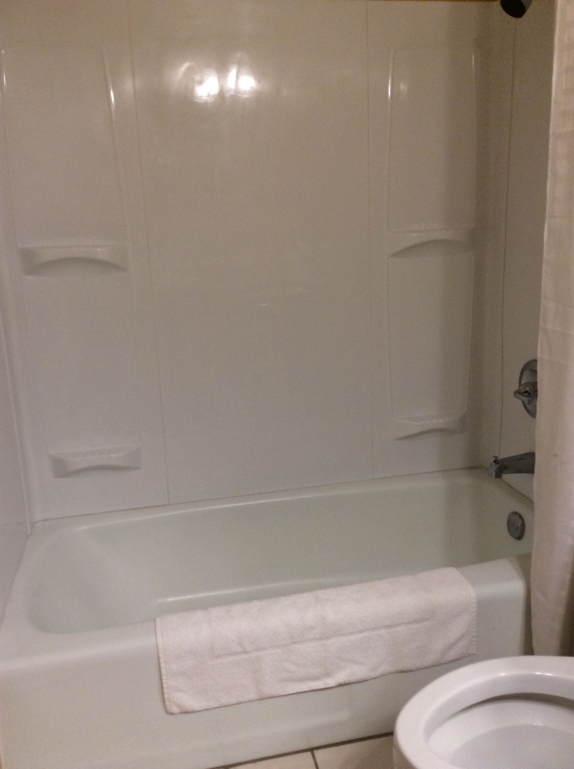 APM Inn & Suites