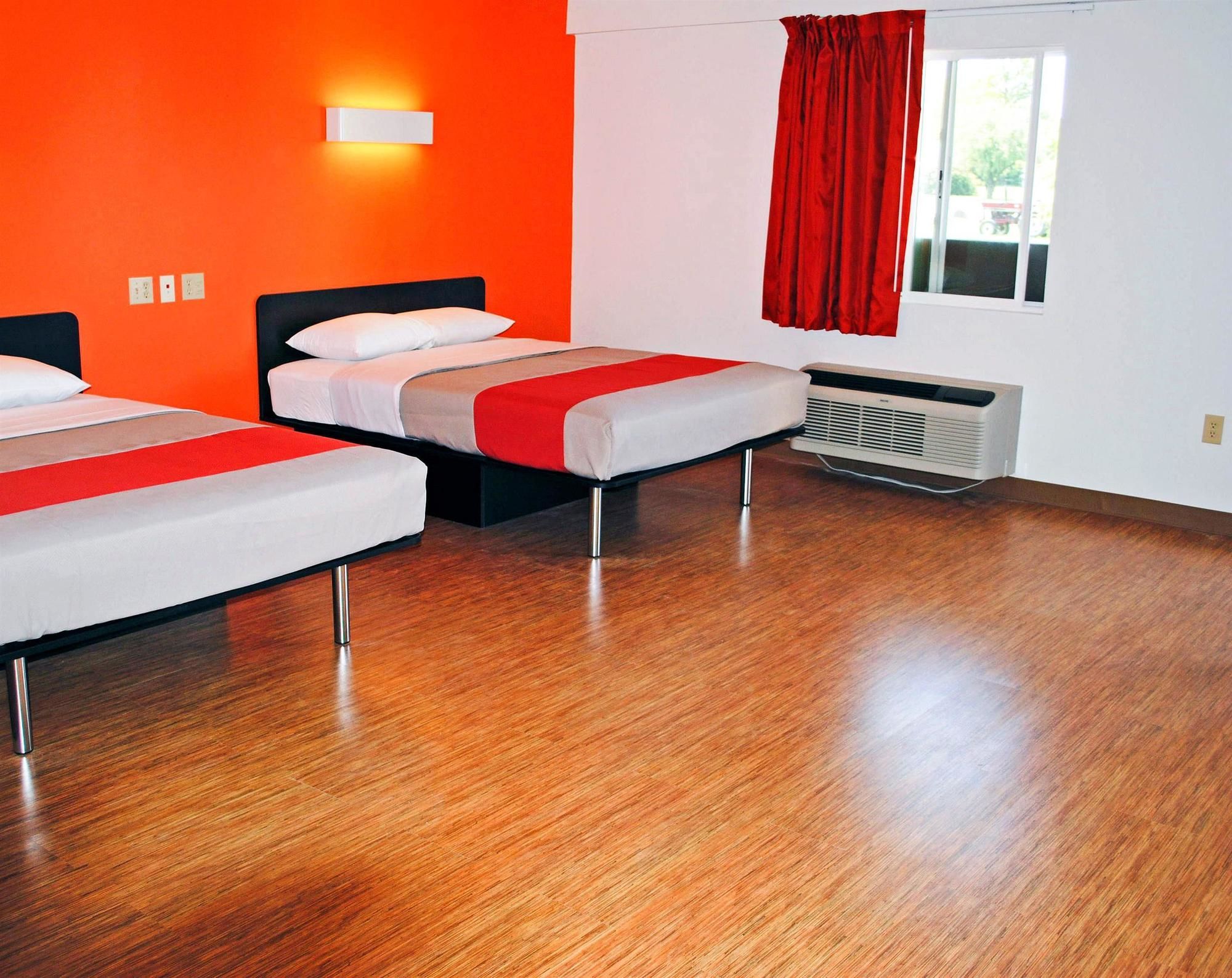 Motel 6 Martinsburg WV