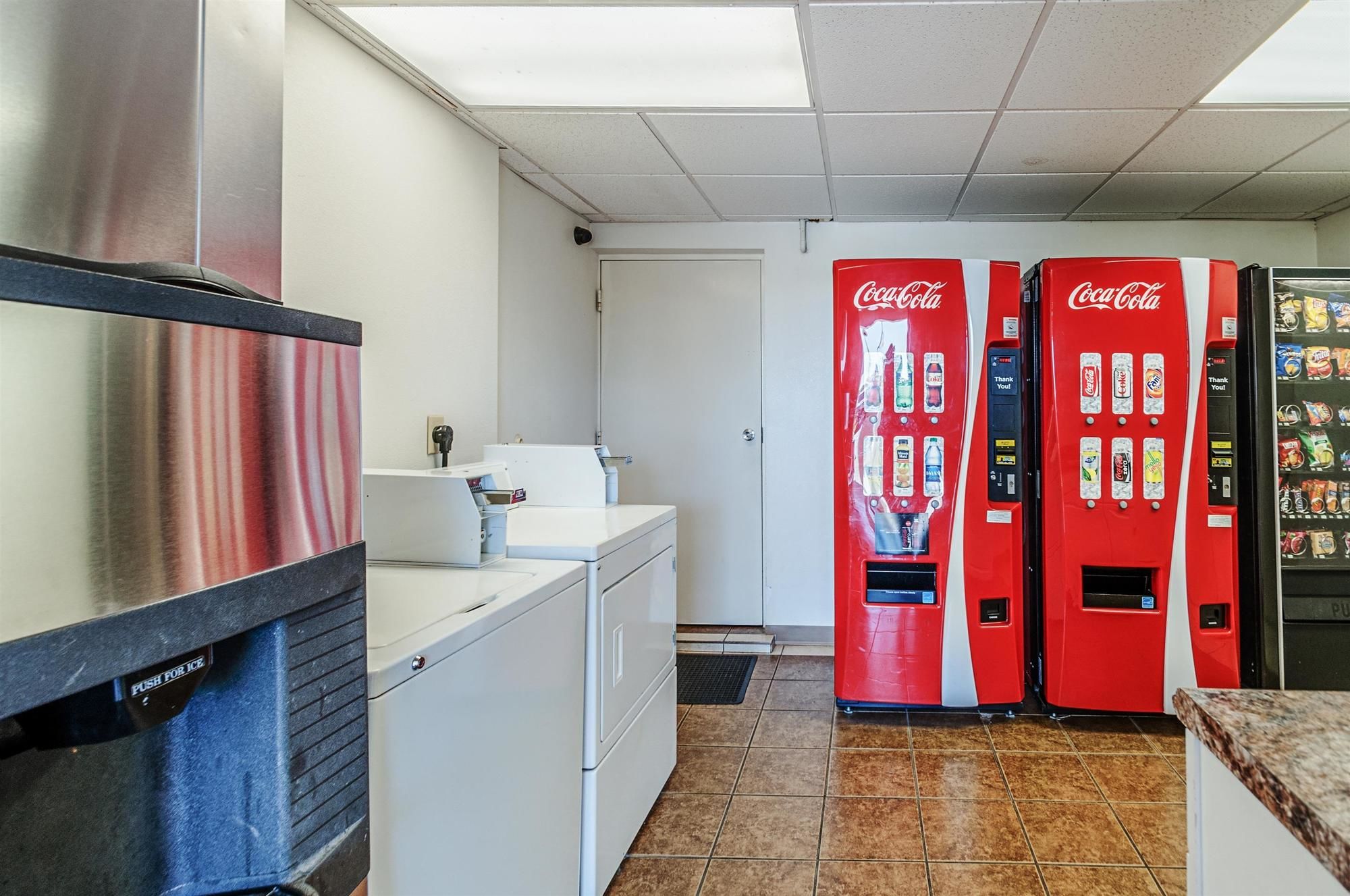 Motel 6 Martinsburg WV