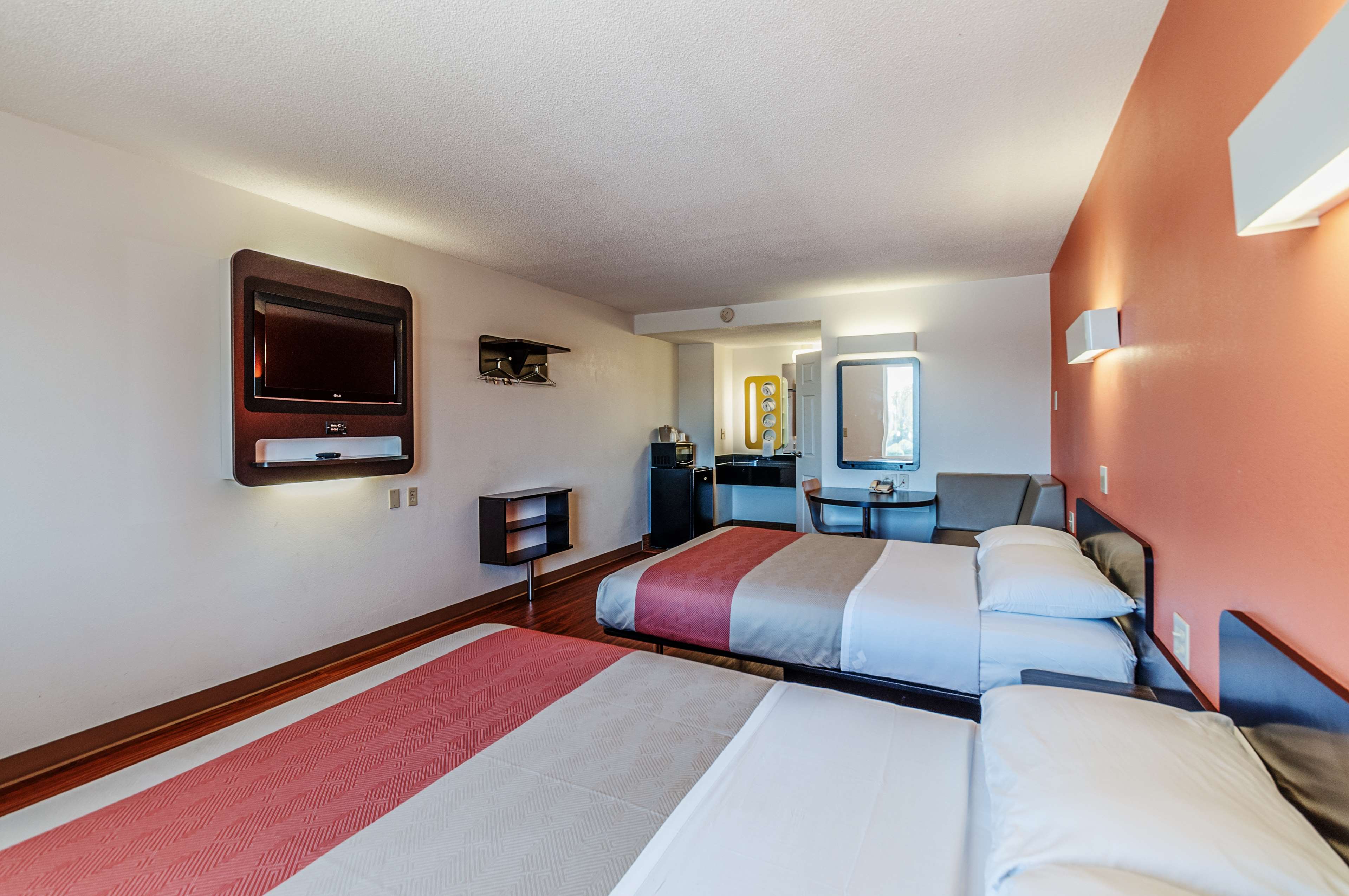 Motel 6 Martinsburg WV