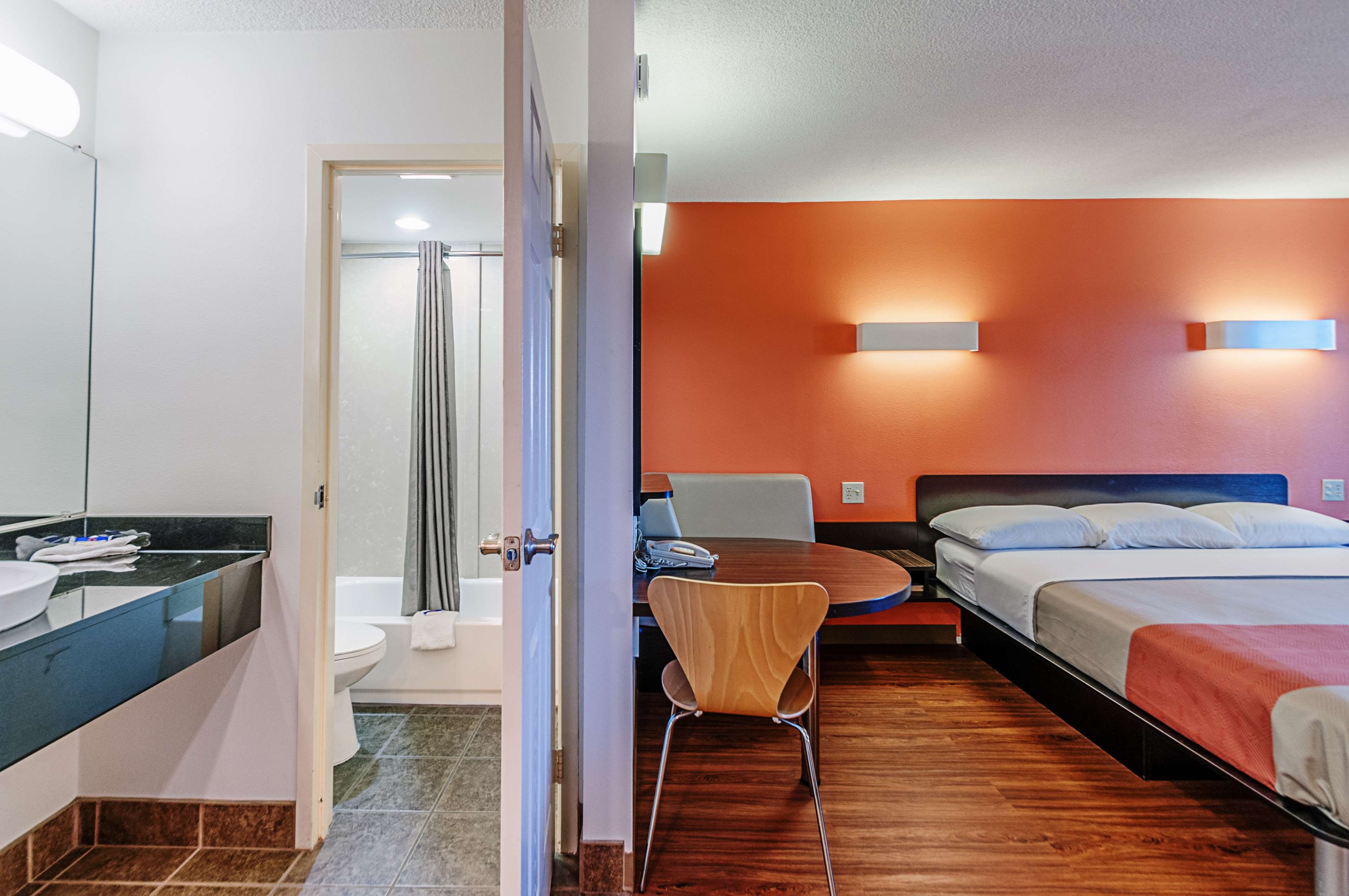 Motel 6 Martinsburg WV