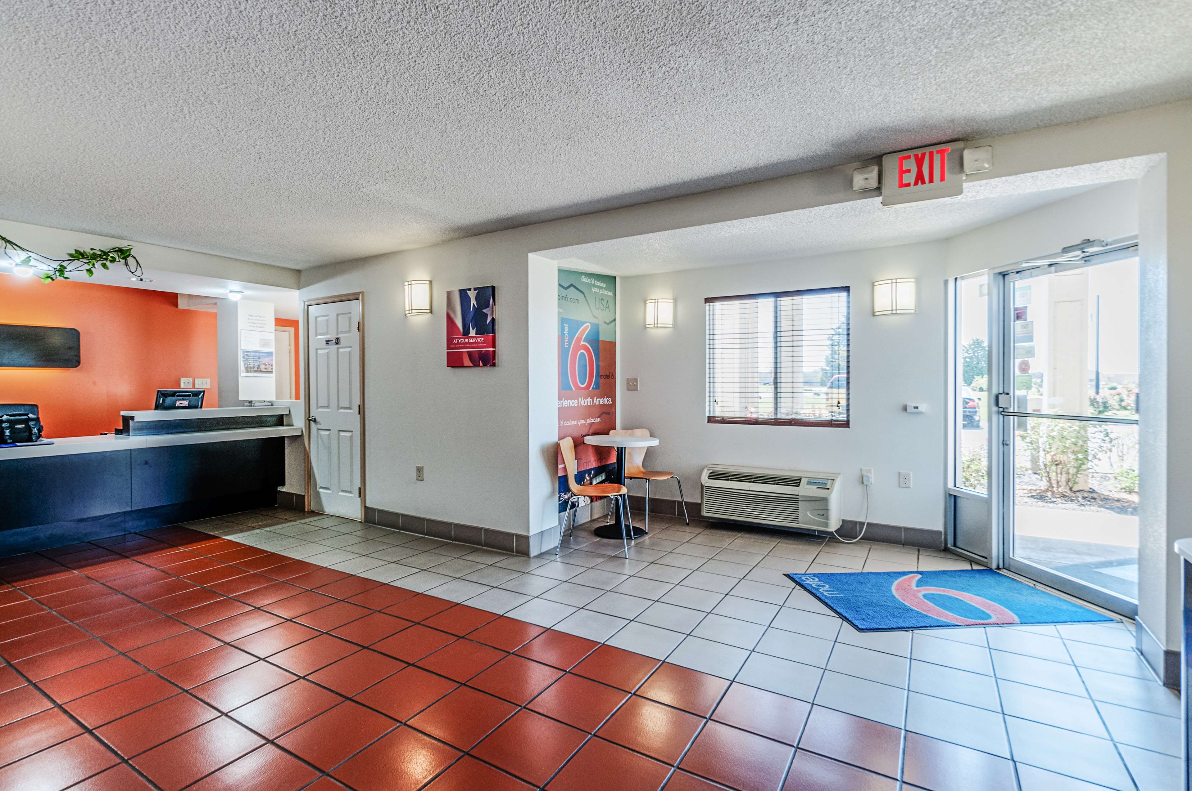 Motel 6 Martinsburg WV