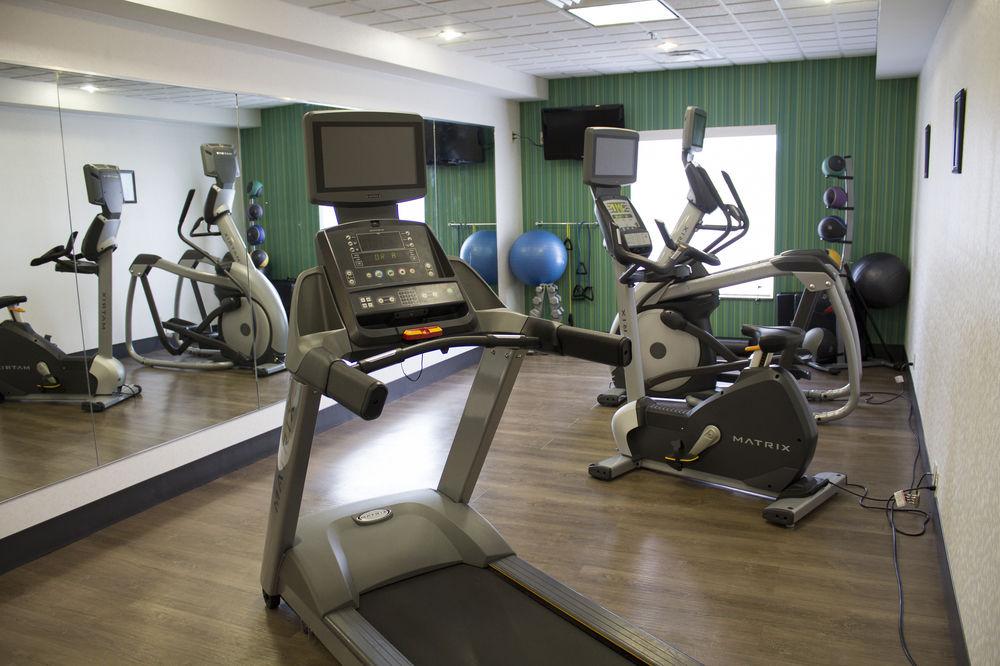 Holiday Inn Express Hotel & Suites Parkersburg - Mineral Wells