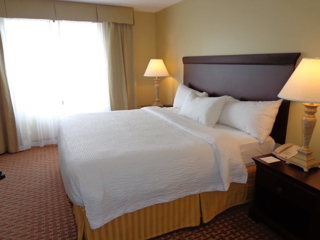 Euro-Suites Hotel