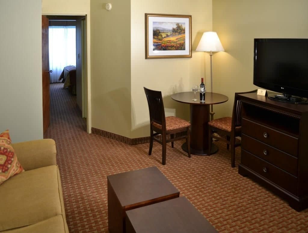 Euro-Suites Hotel