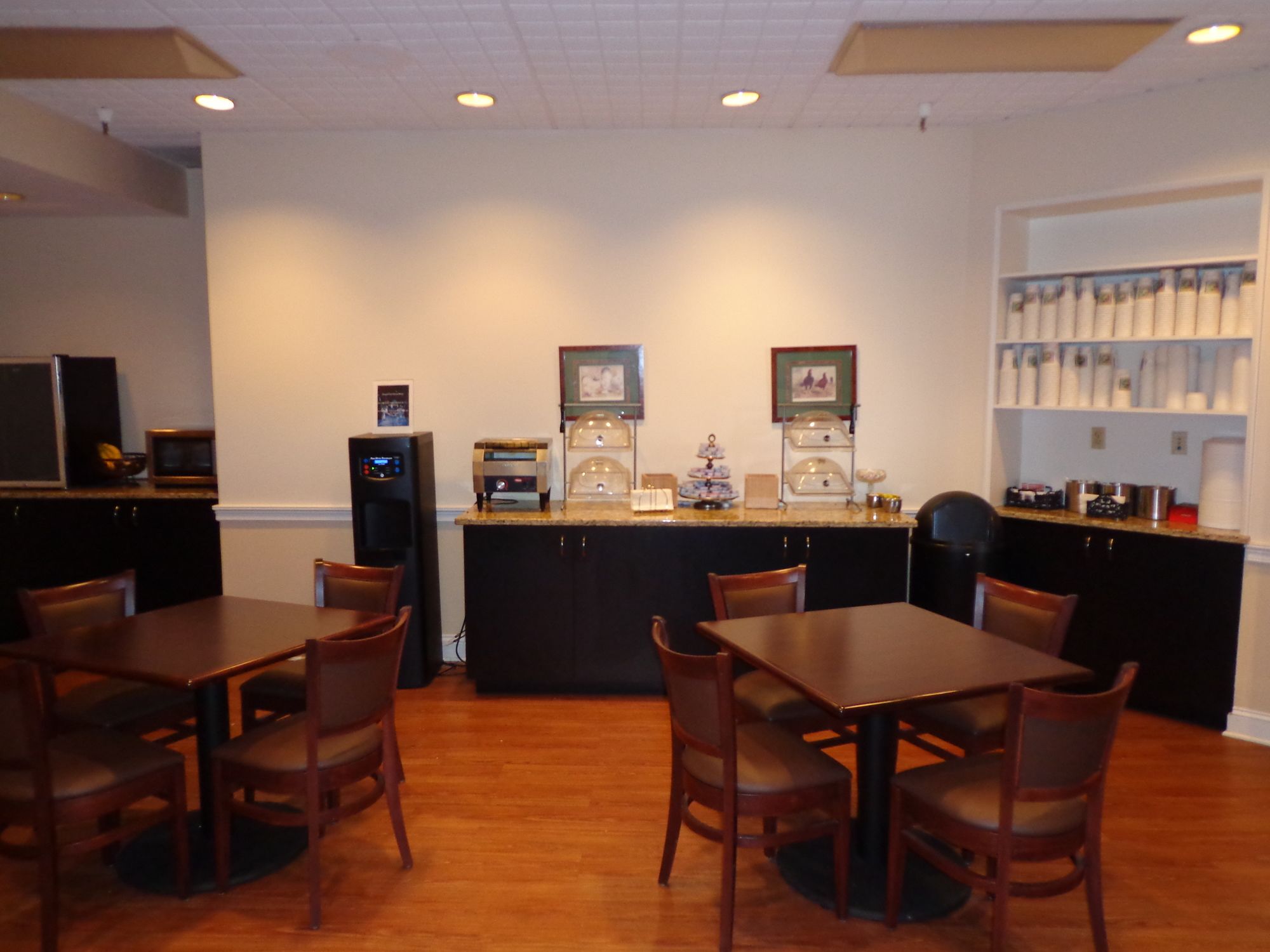 Euro-Suites Hotel
