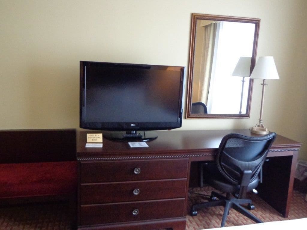 Euro-Suites Hotel