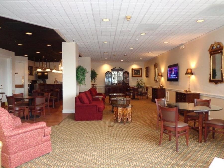 Euro-Suites Hotel