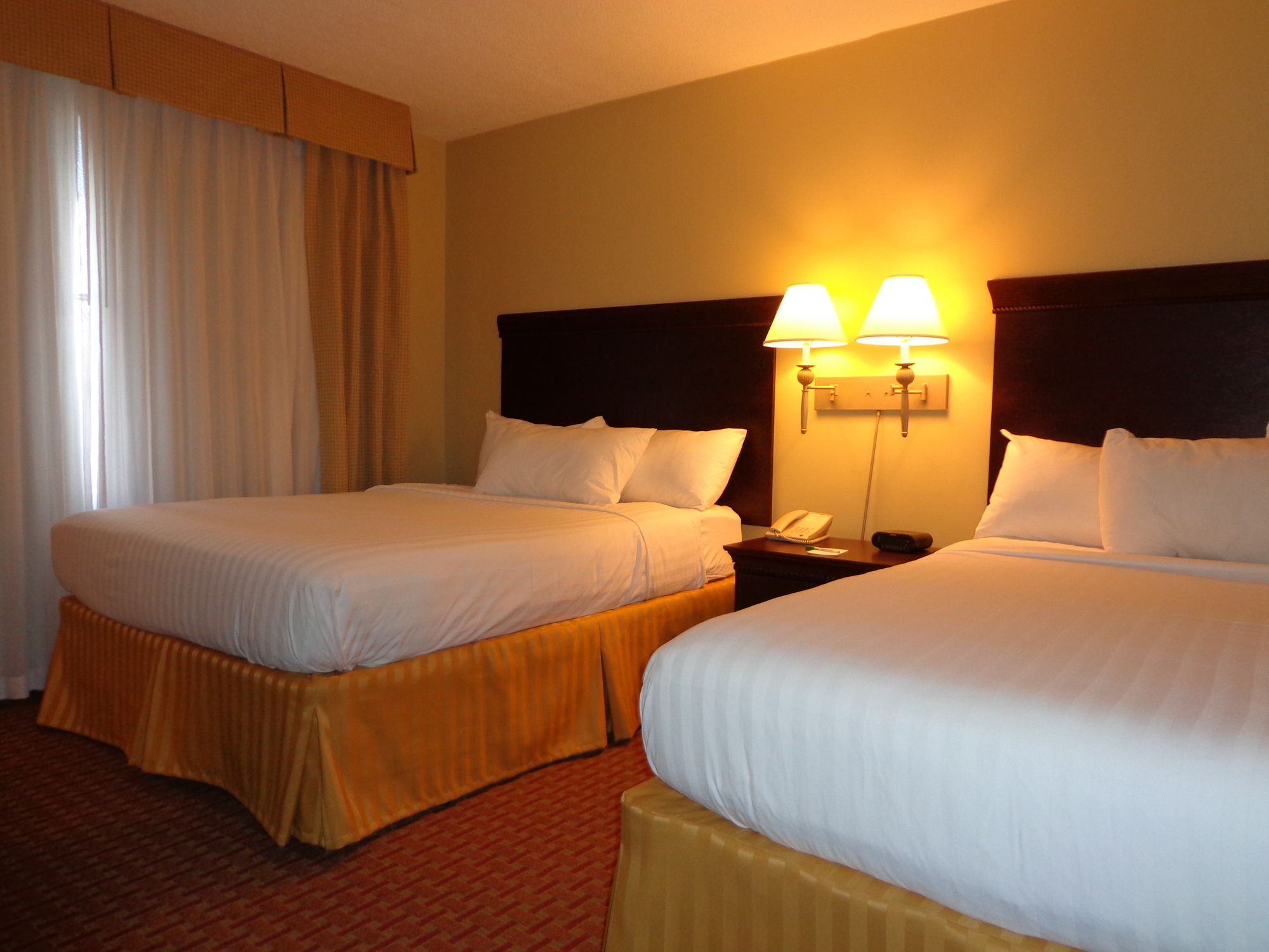 Euro-Suites Hotel