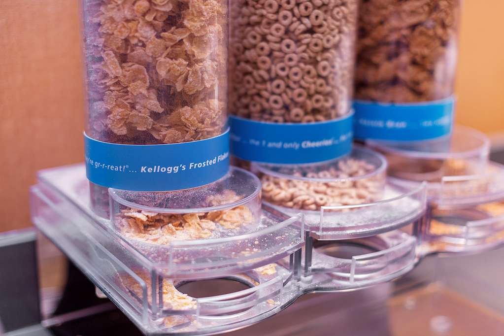 Hampton Inn & Suites Morgantown / University Town Centre