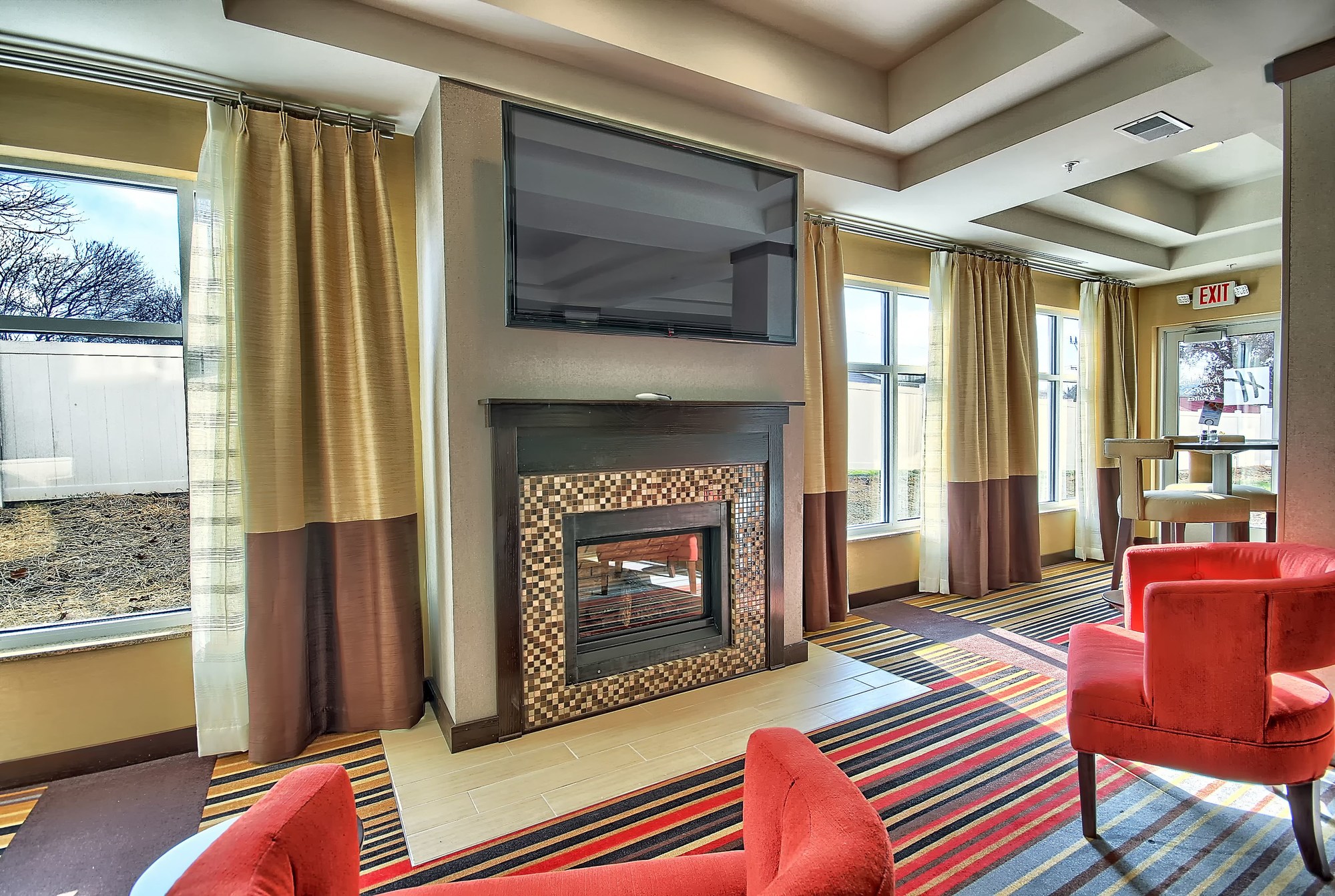 Holiday Inn Express & Suites New Martinsville