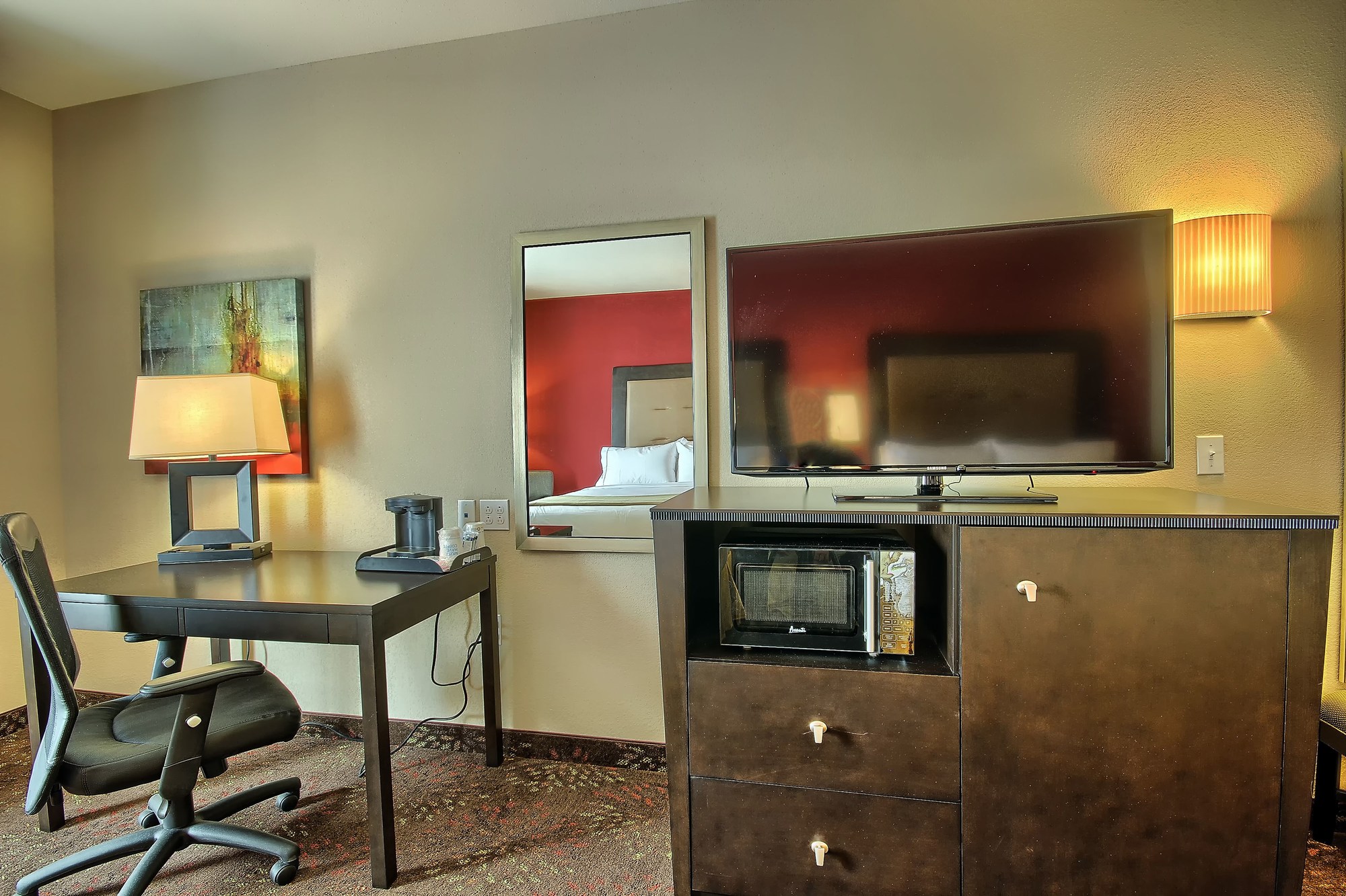Holiday Inn Express & Suites New Martinsville