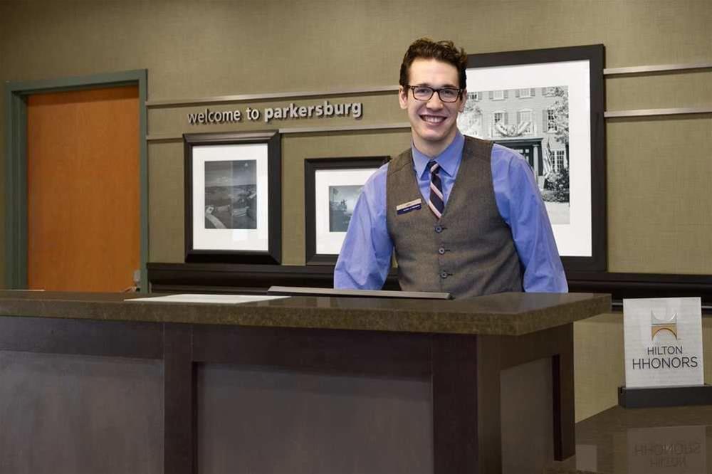 Hampton Inn & Suites Parkersburg Downtown