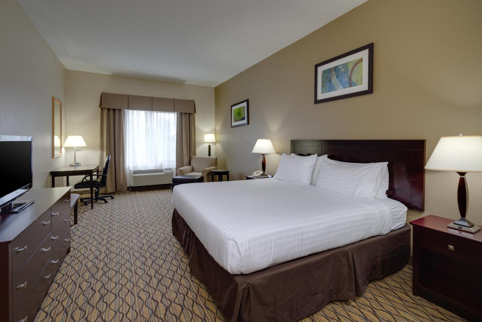 Holiday Inn Express Charles Town