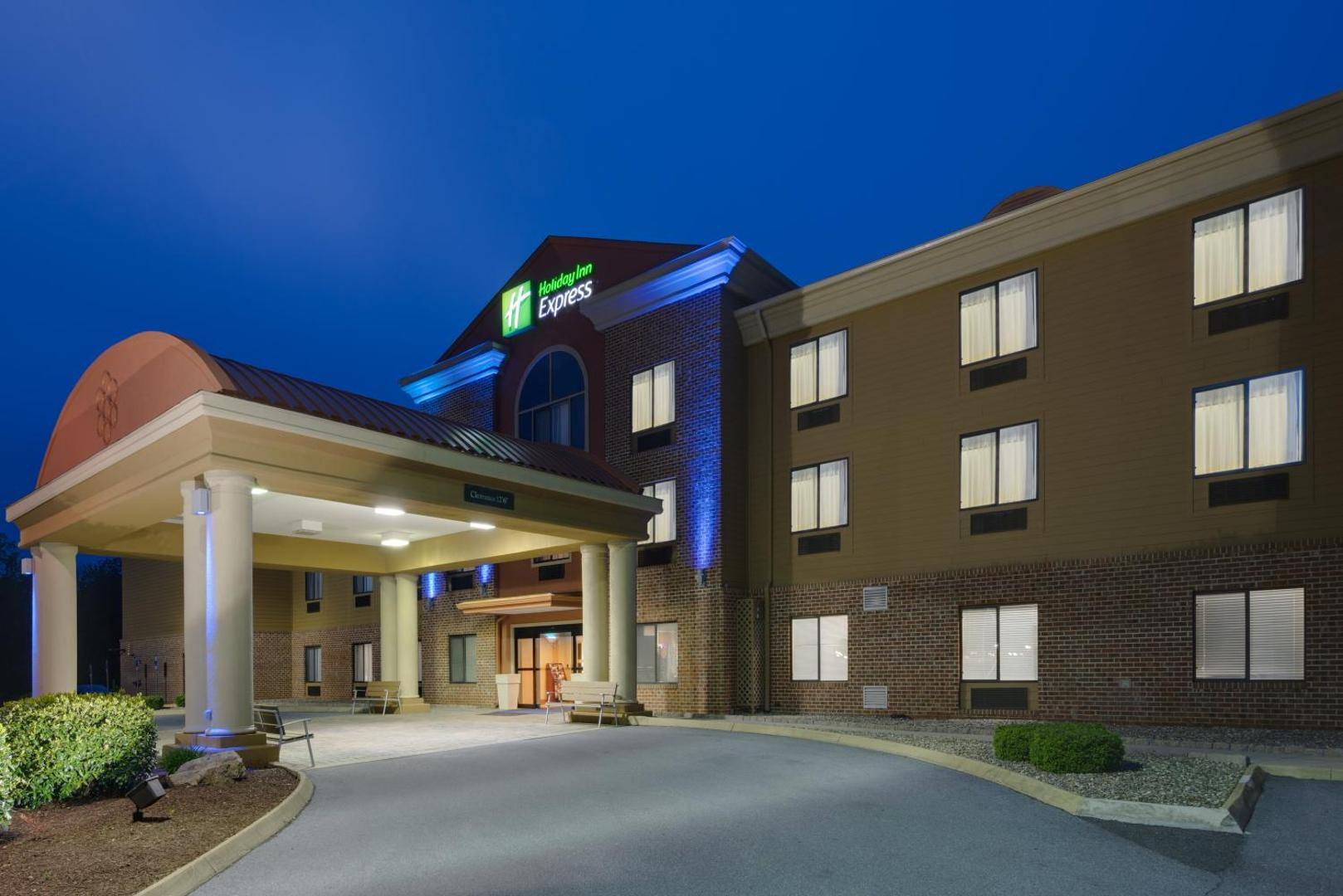 Holiday Inn Express Charles Town