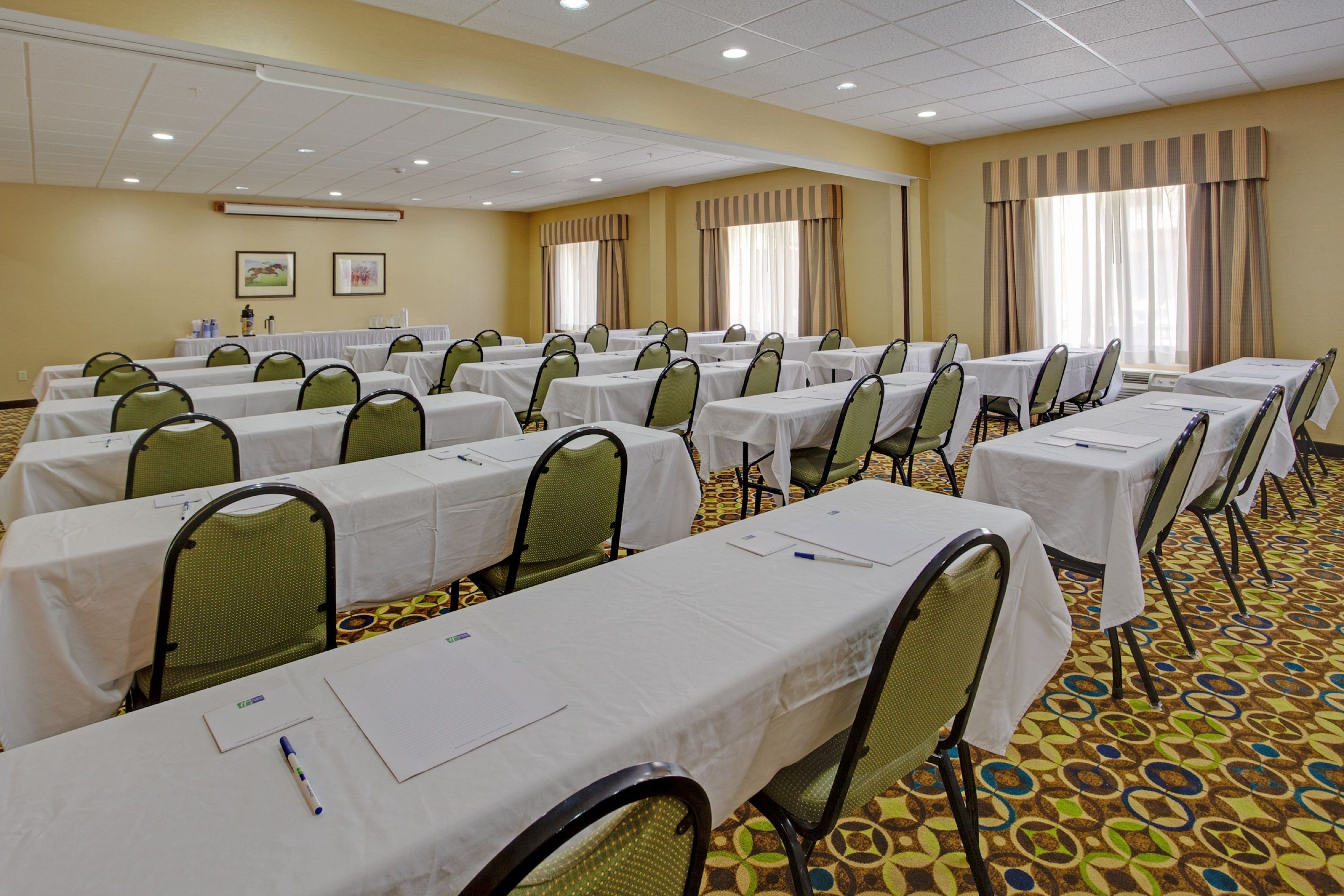 Holiday Inn Express Charles Town