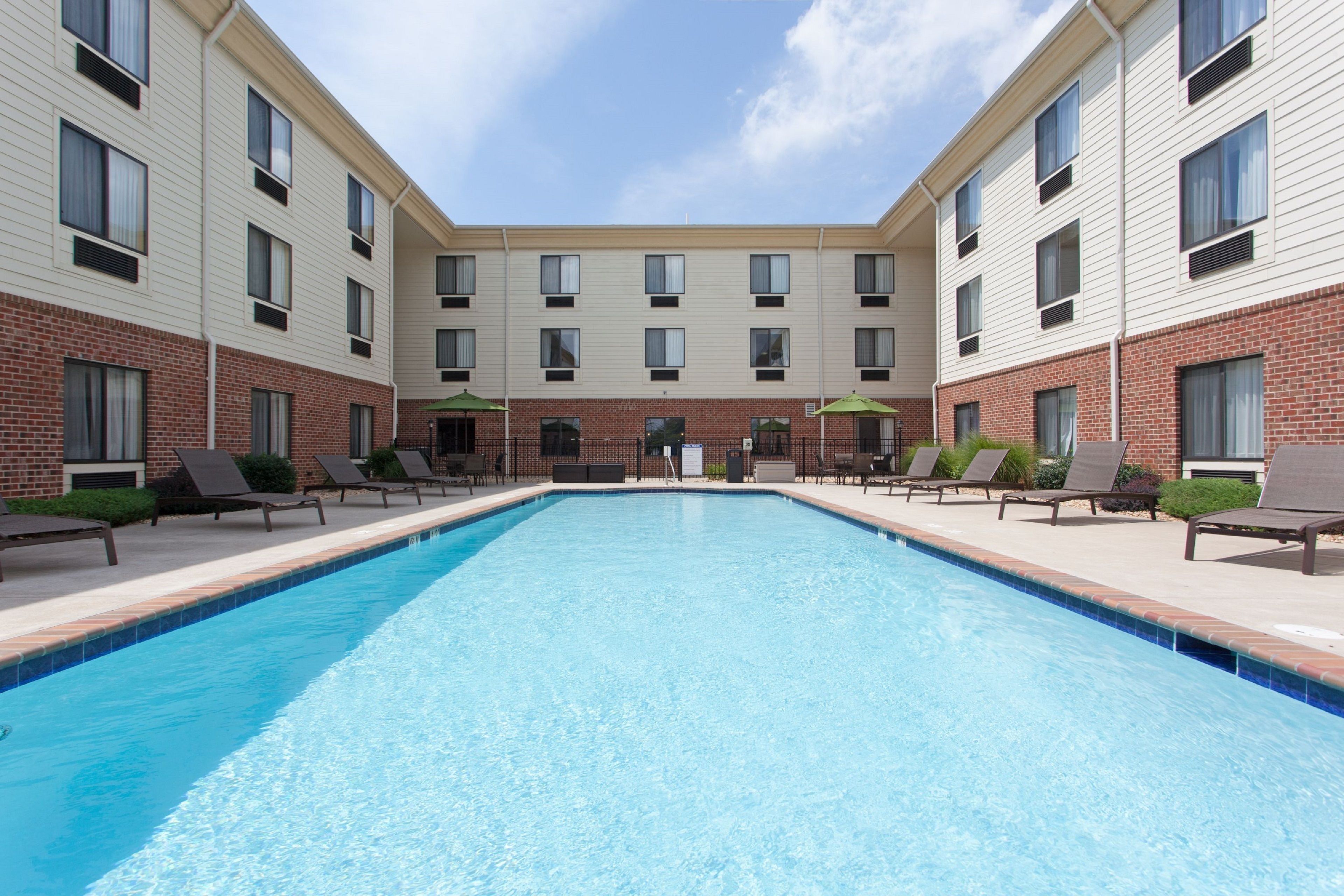 Holiday Inn Express Charles Town