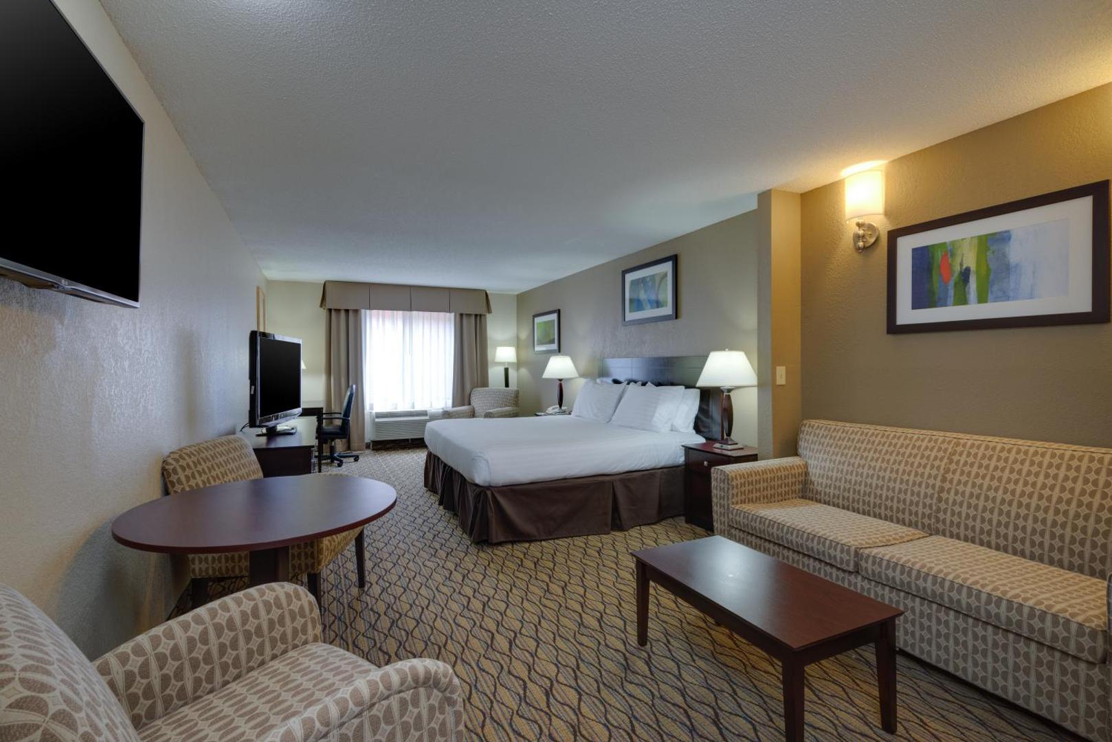 Holiday Inn Express Charles Town