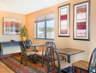 Super 8 by Wyndham Ripley