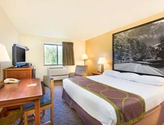 Super 8 by Wyndham Ripley