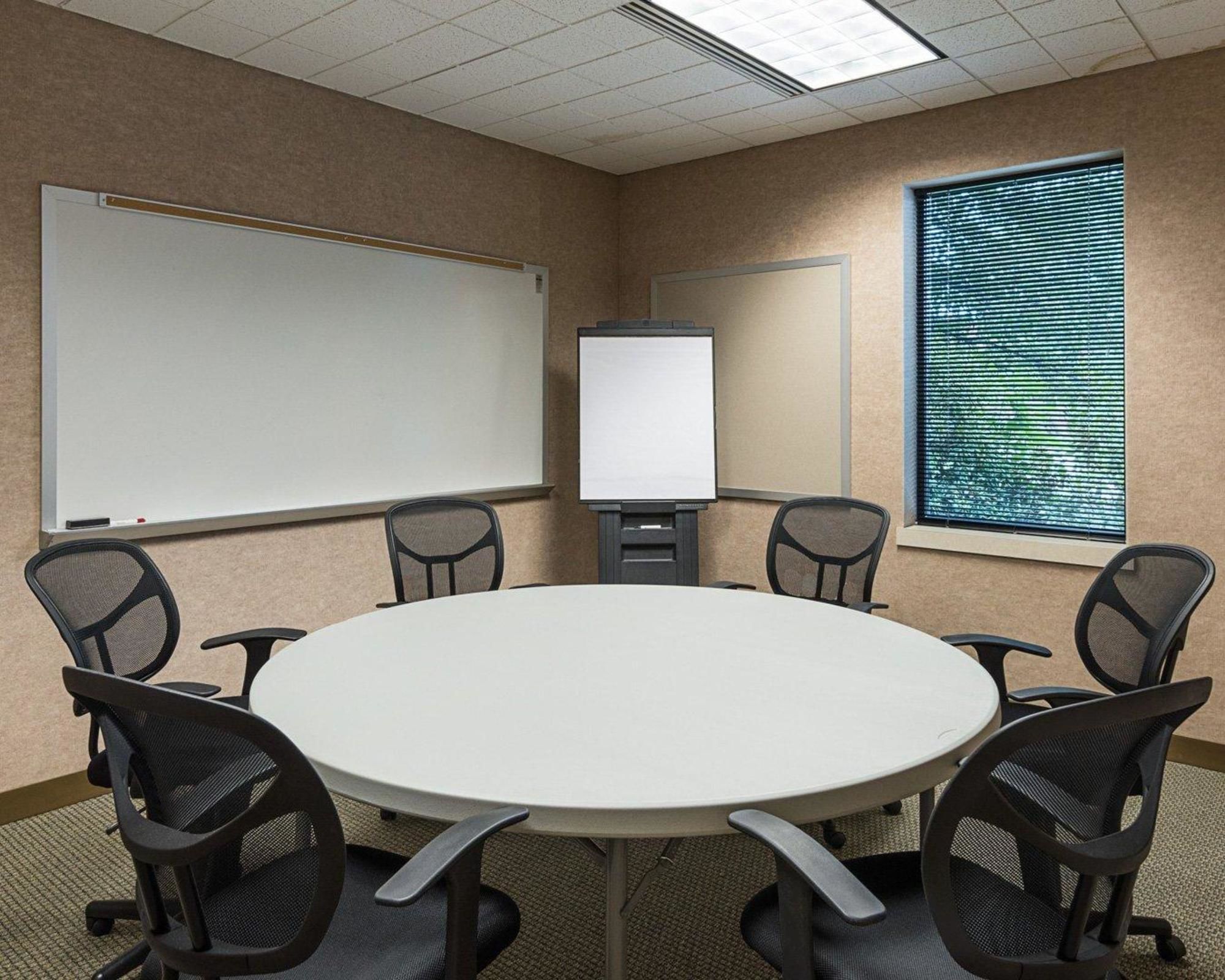 Clarion Hotel & Conference Center