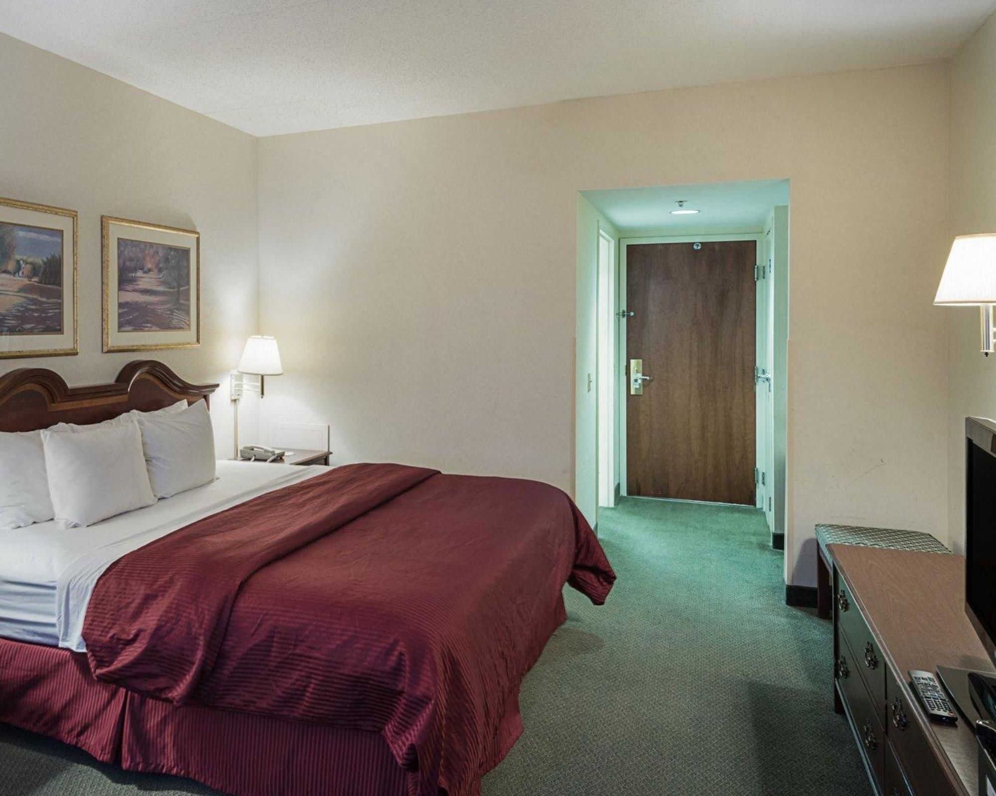 Clarion Hotel & Conference Center