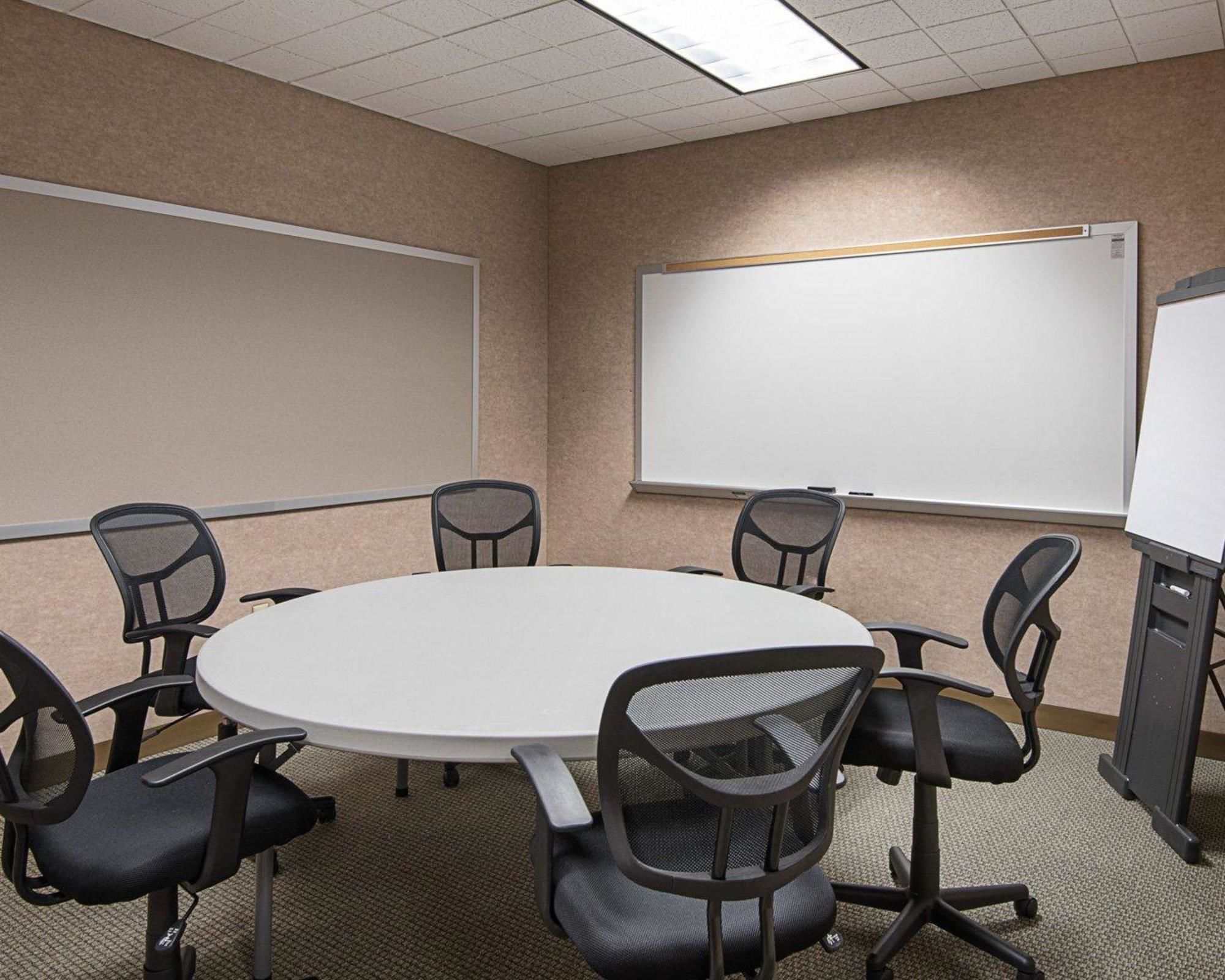 Clarion Hotel & Conference Center