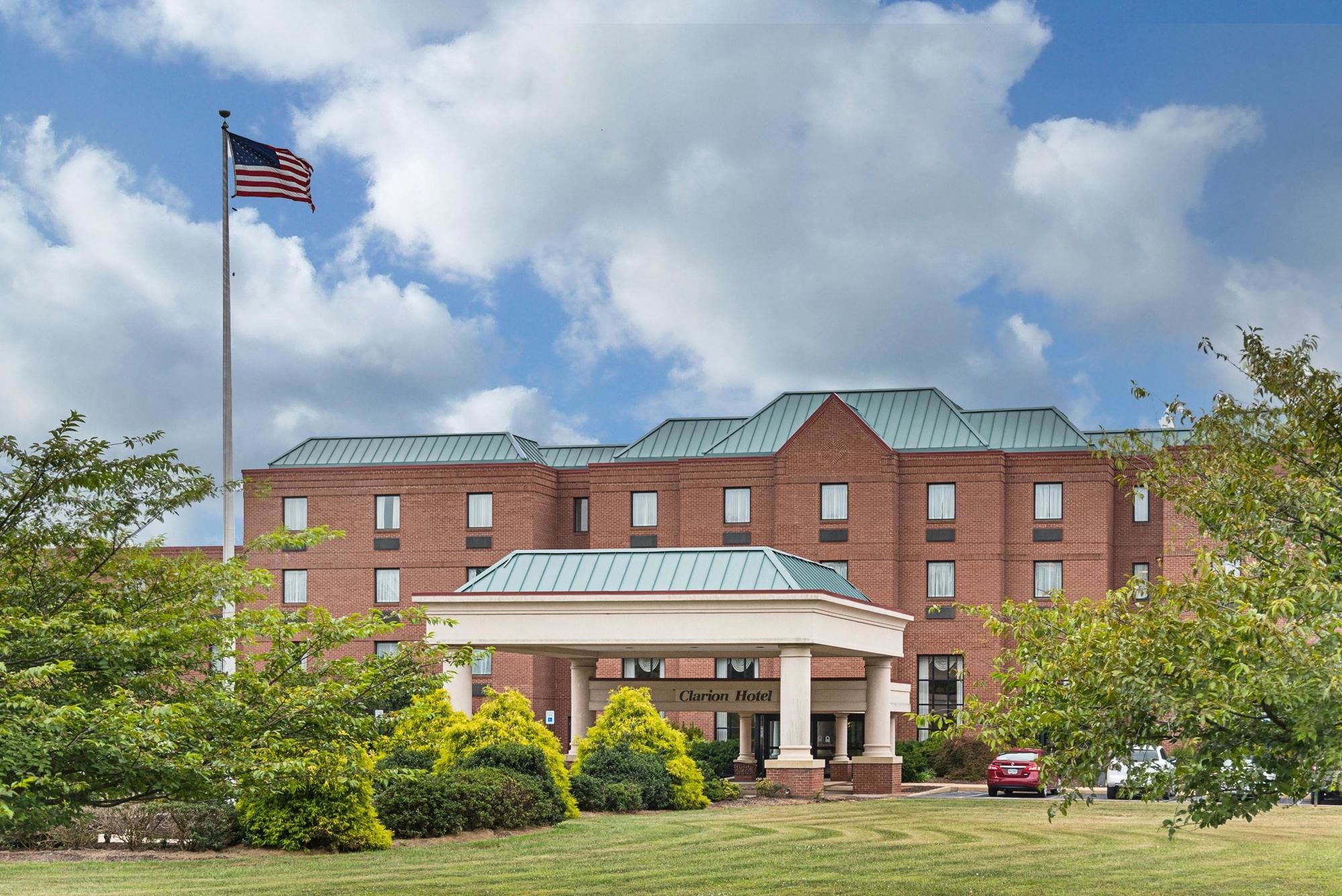 Clarion Hotel & Conference Center