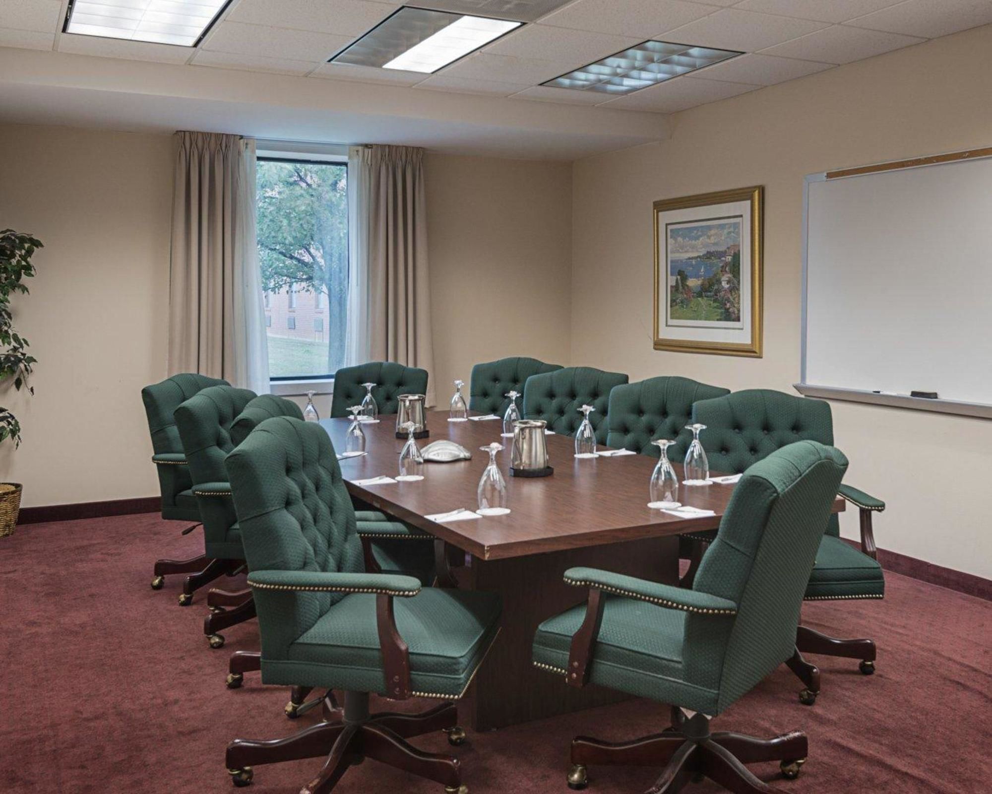 Clarion Hotel & Conference Center