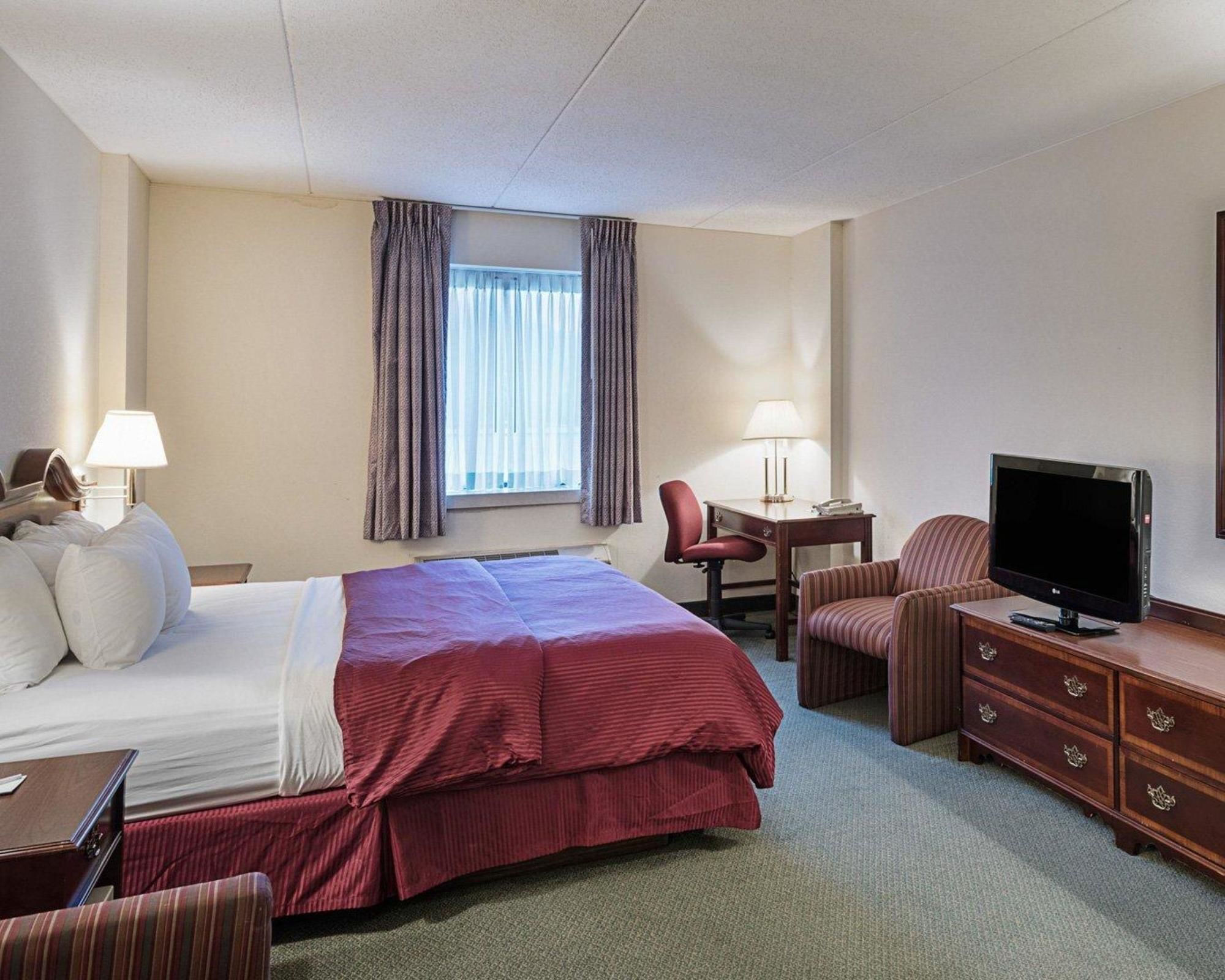 Clarion Hotel & Conference Center