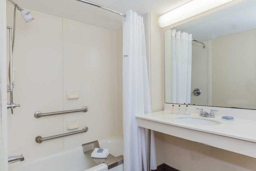 Fairfield Inn & Suites Charleston