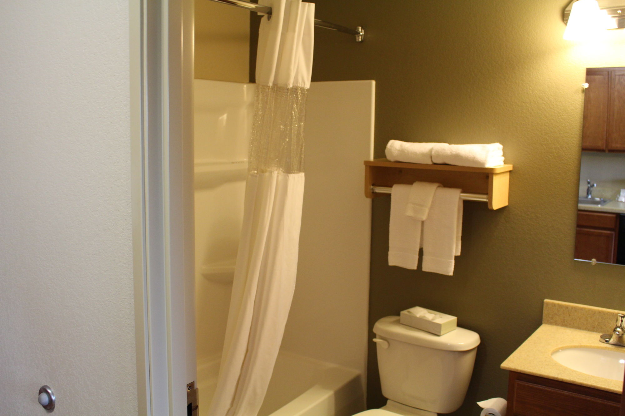 Suburban Studios Wheeling - Triadelphia