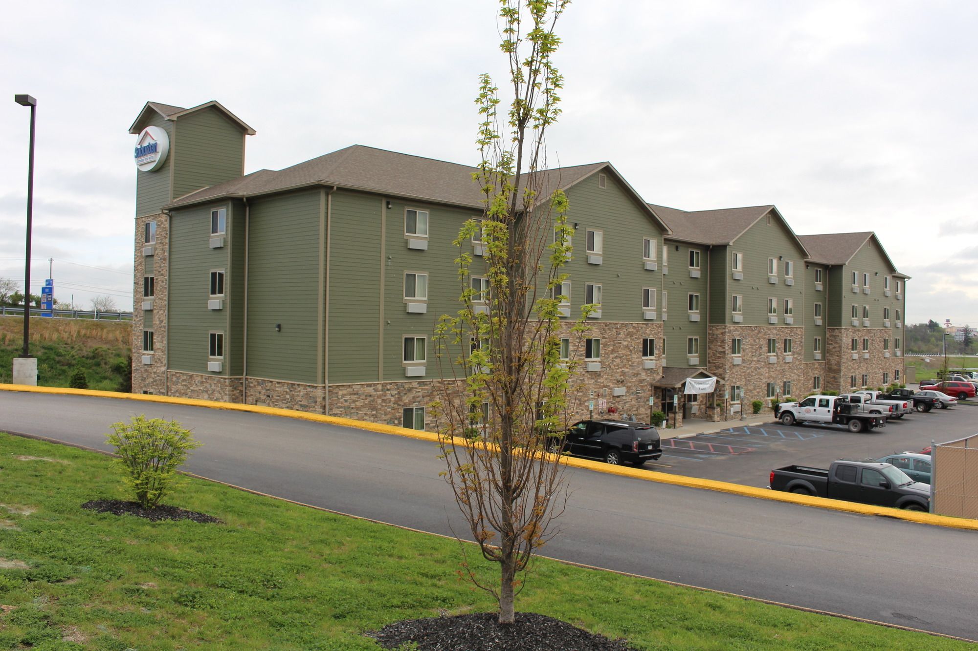 Suburban Studios Wheeling - Triadelphia