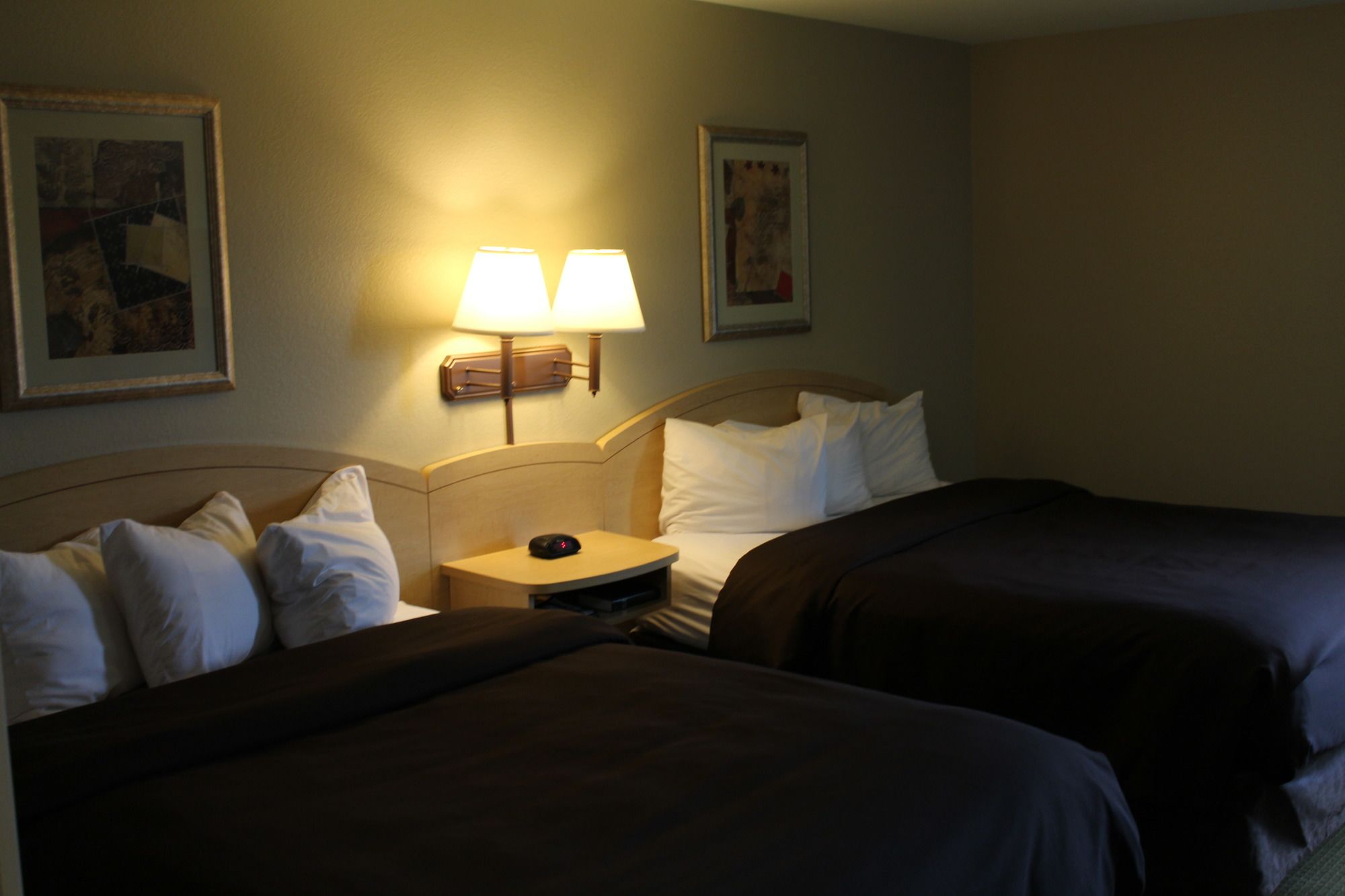 Suburban Studios Wheeling - Triadelphia