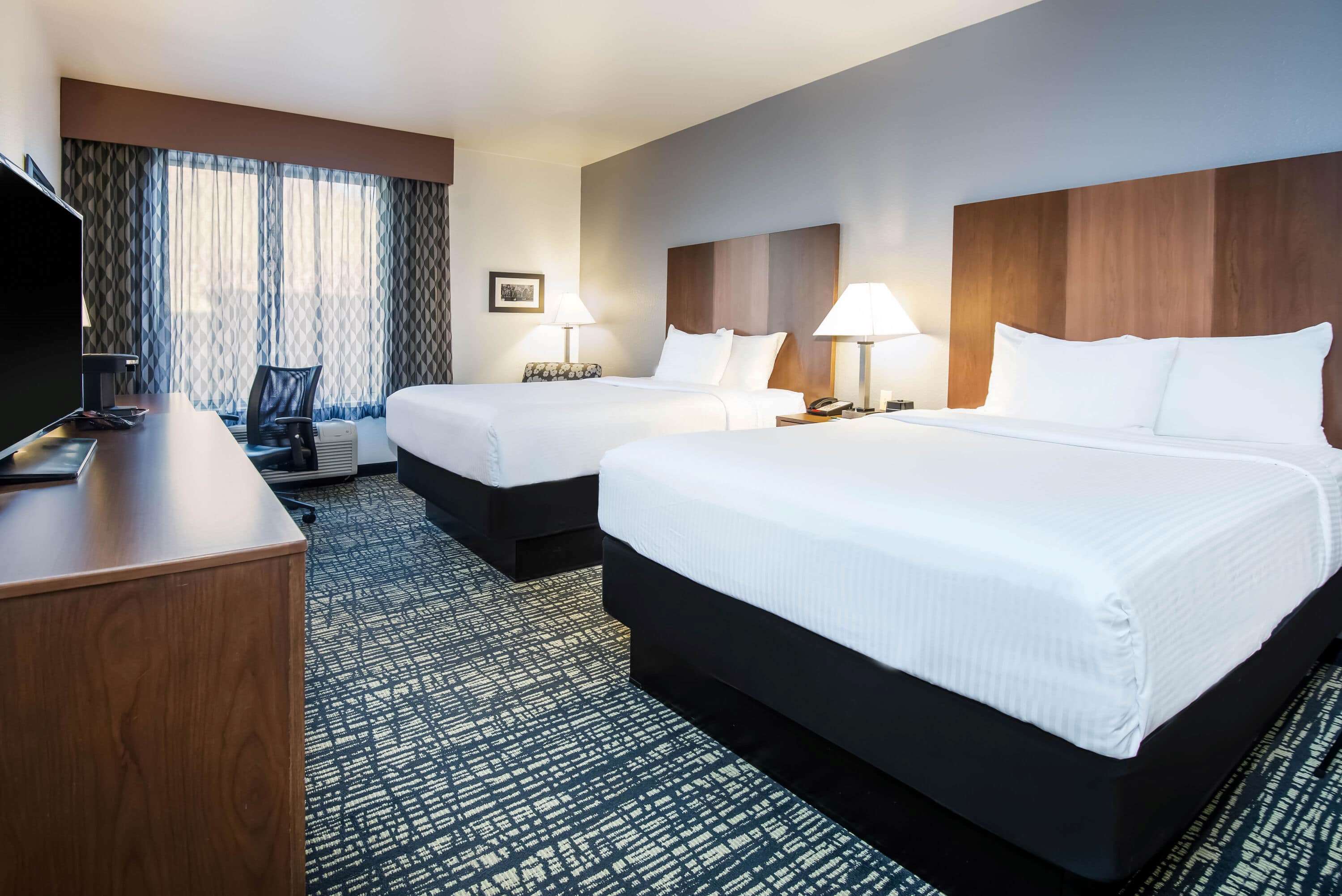 La Quinta Inn & Suites by Wyndham Morgantown